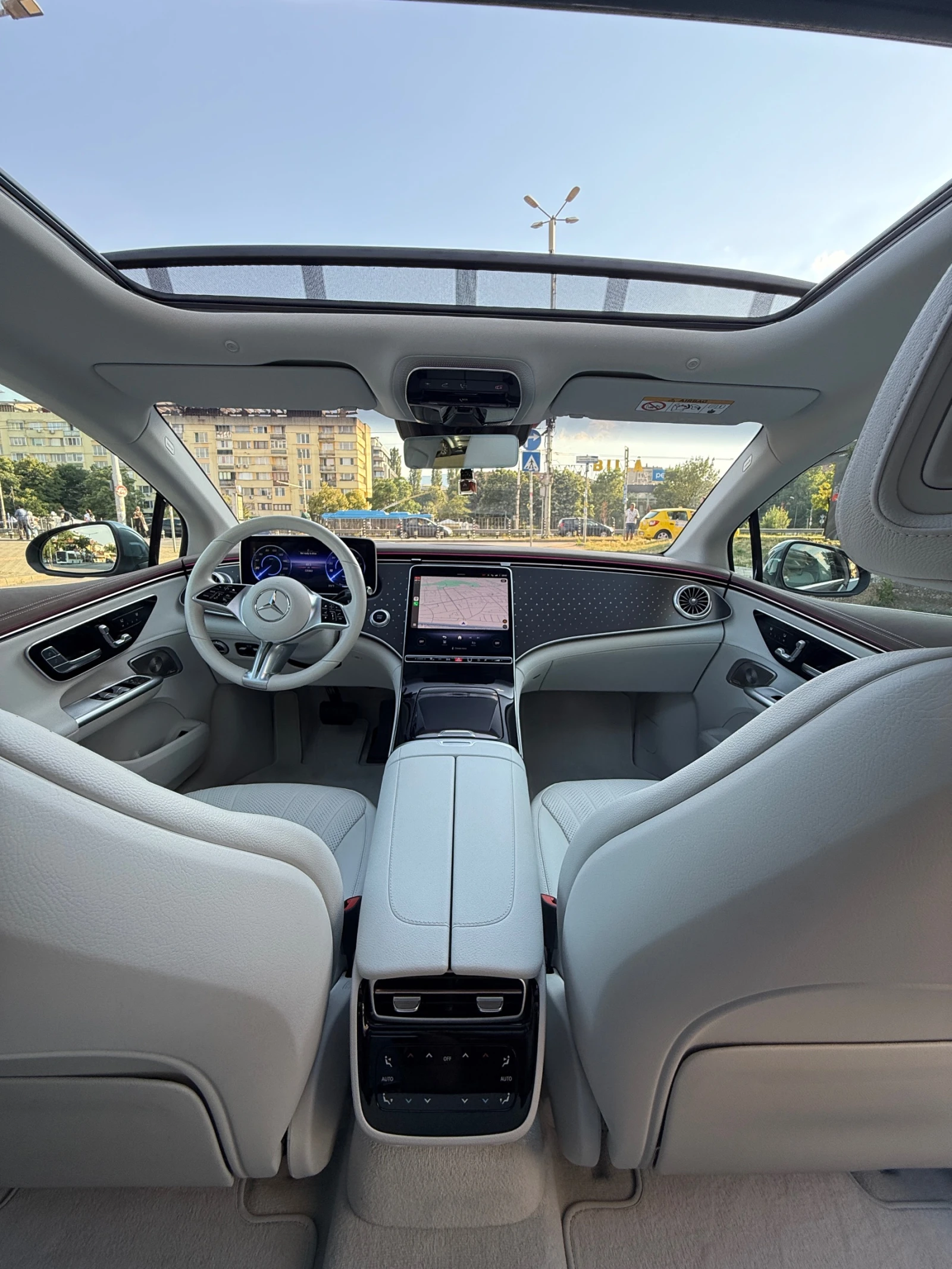 Mercedes-Benz EQE 350+ FULL EXTRAS White Interior - изображение 9