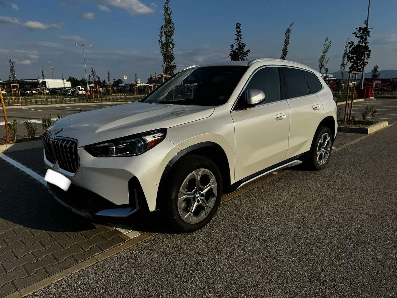 BMW X1 xDrive28i AWD xLine 241 hp 2L Панорама - изображение 3
