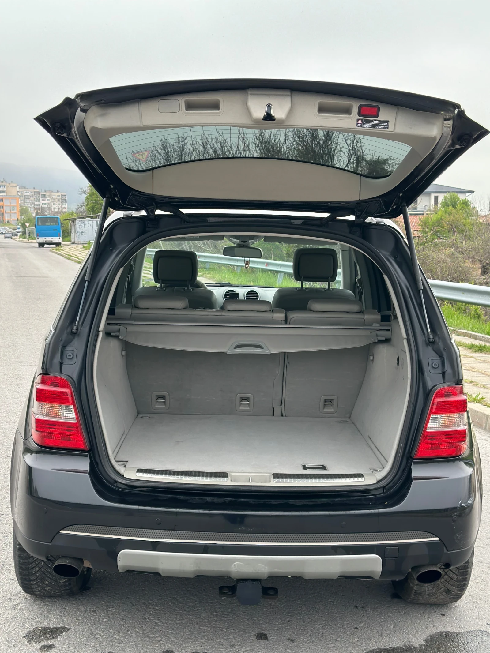 Mercedes-Benz ML 350  - изображение 8