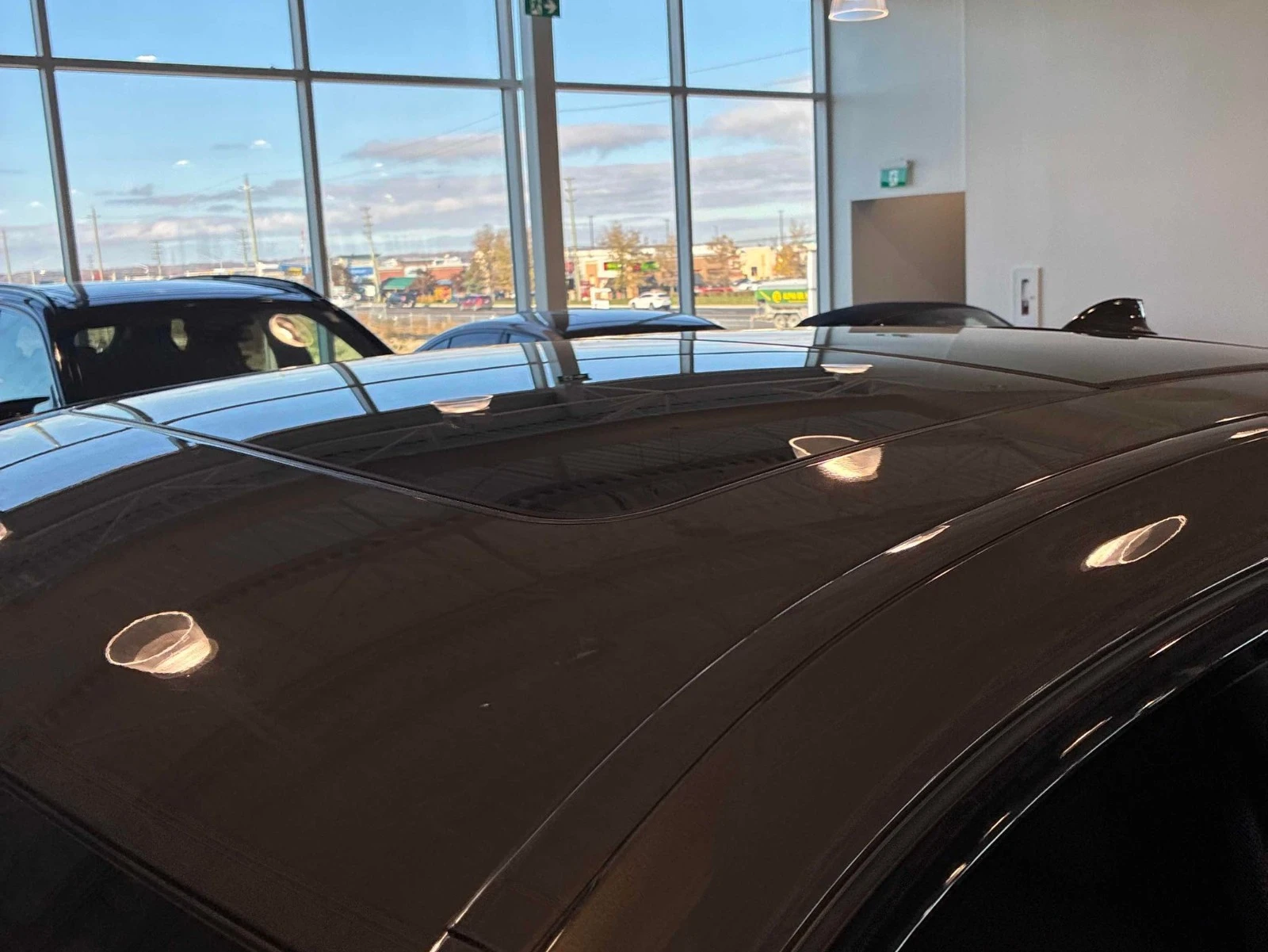 BMW X6 M50i CARFAX    | Mobile.bg   12