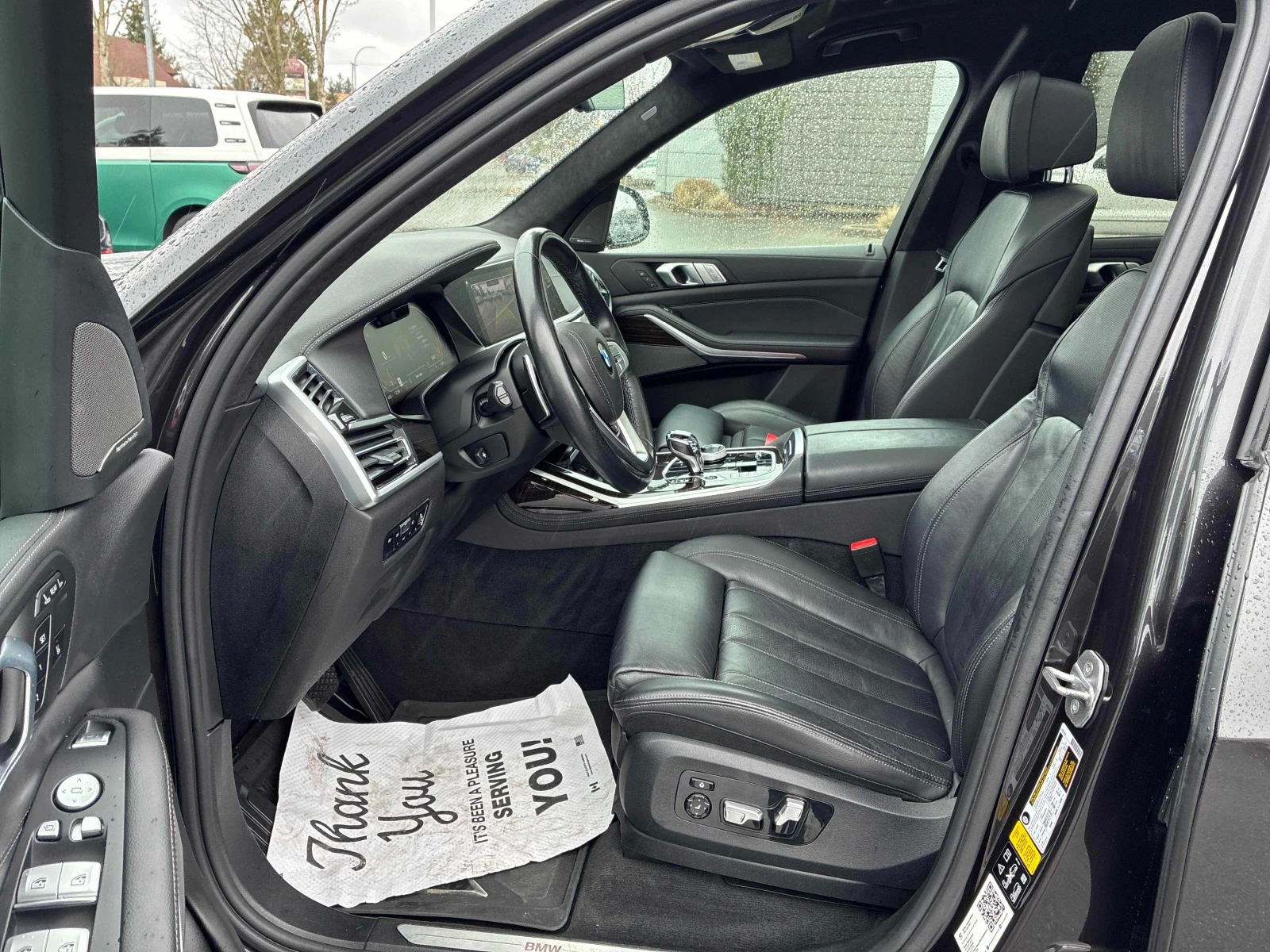 BMW X7 XDRIVE40I| SWAROWSKI| 360| PANO| 7 МЕСТЕН| , снимка 8 - Автомобили и джипове - 54097497