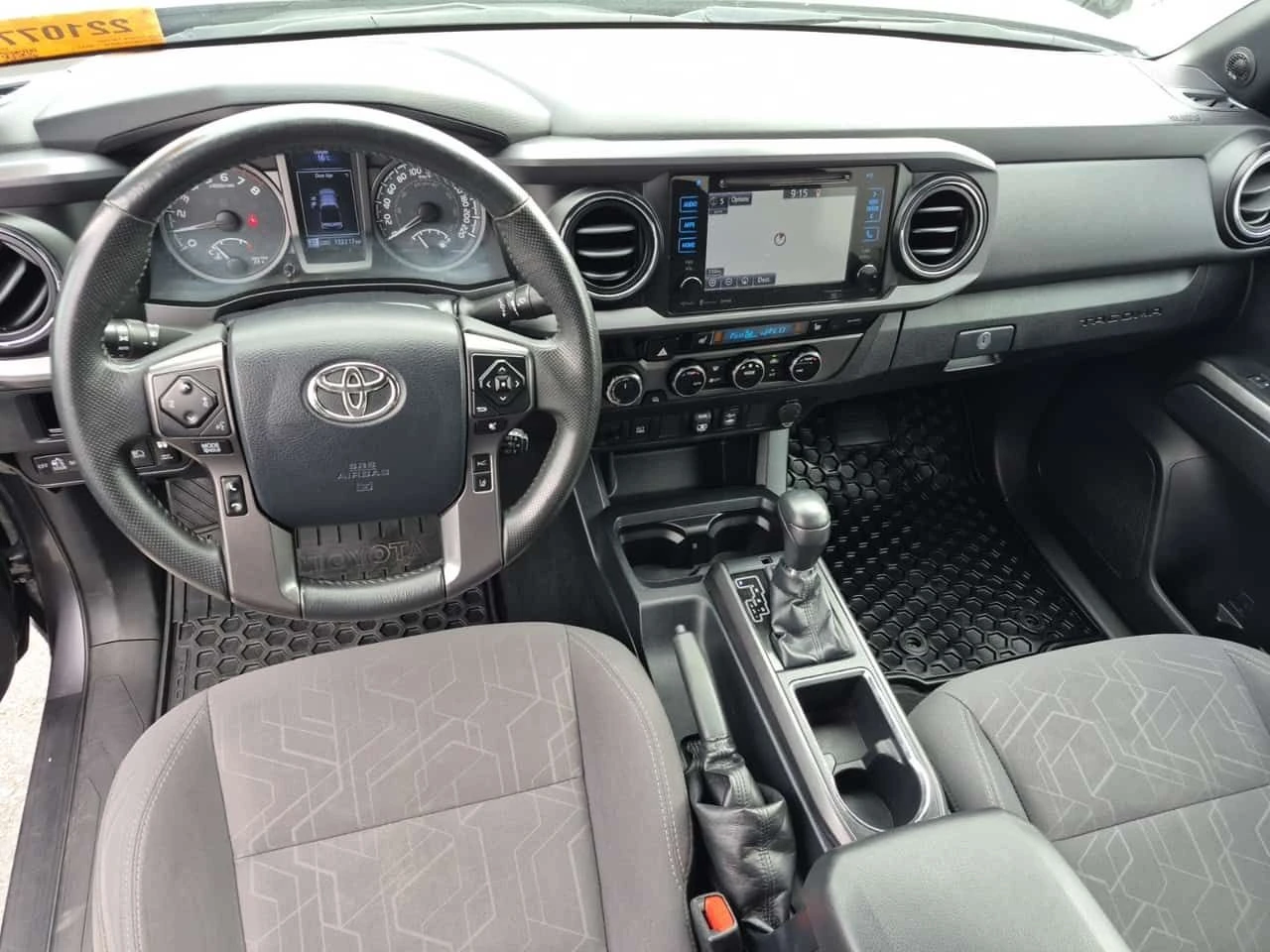 Toyota Tacoma * TRD OFF ROAD CREW CAB SHORT BED * CARFAX* 4x4 , снимка 10 - Автомобили и джипове - 54519423