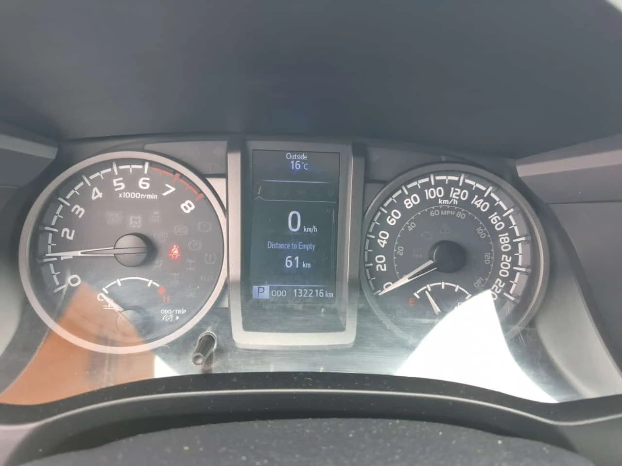 Toyota Tacoma * TRD OFF ROAD CREW CAB SHORT BED * CARFAX* 4x4 , снимка 9 - Автомобили и джипове - 54519423