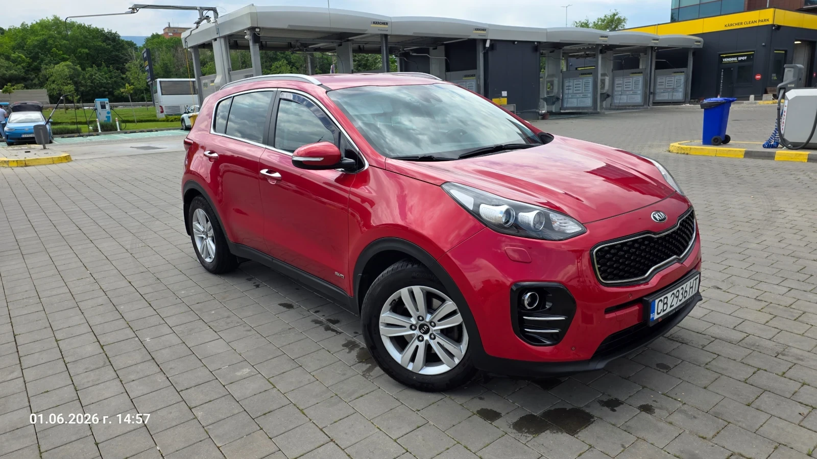 Kia Sportage 2.0 CRDi, auto, AWD , снимка 6 - Автомобили и джипове - 54742751