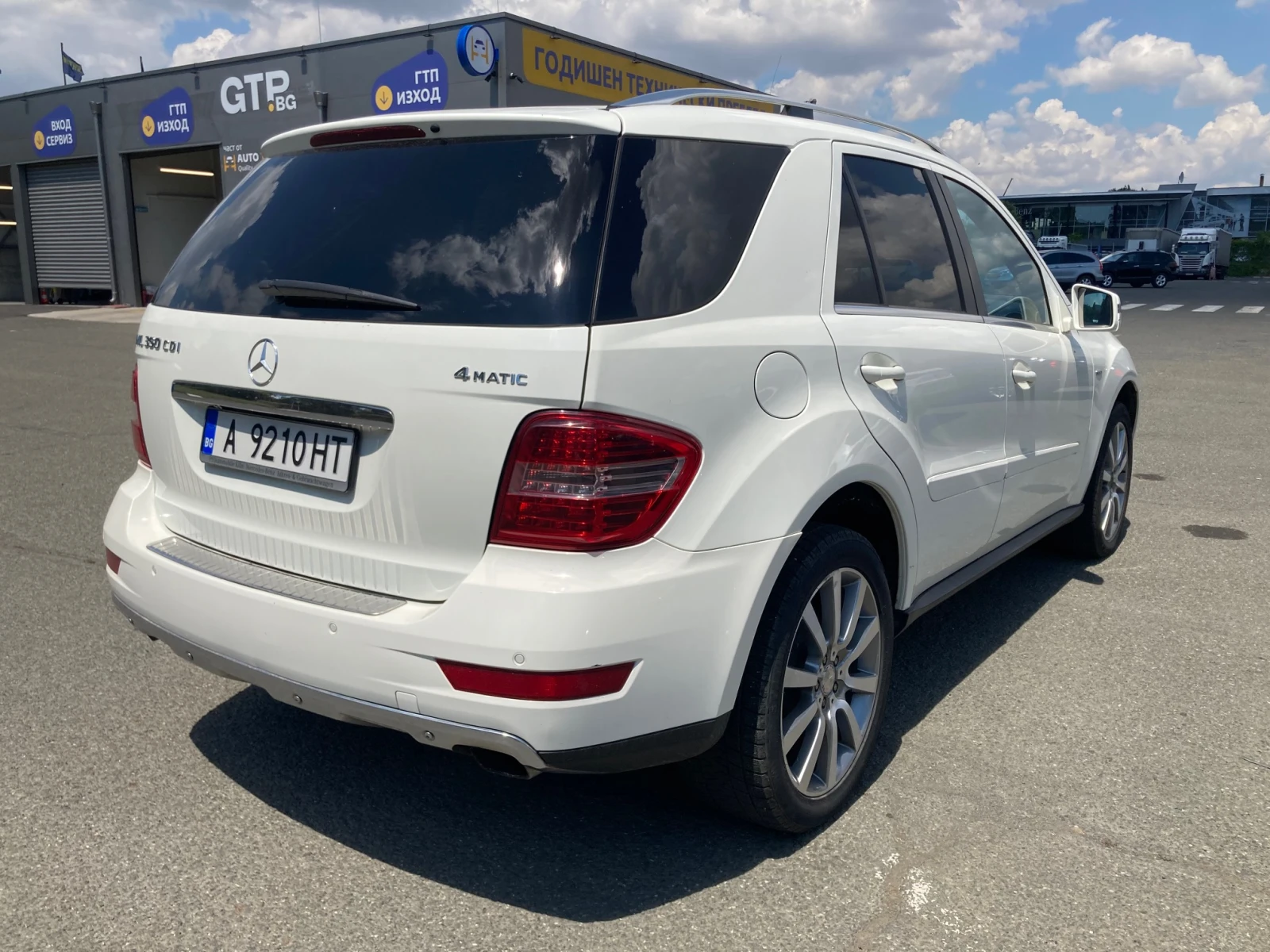 Mercedes-Benz ML 350 Grand Edition, снимка 4 - Автомобили и джипове - 55083690