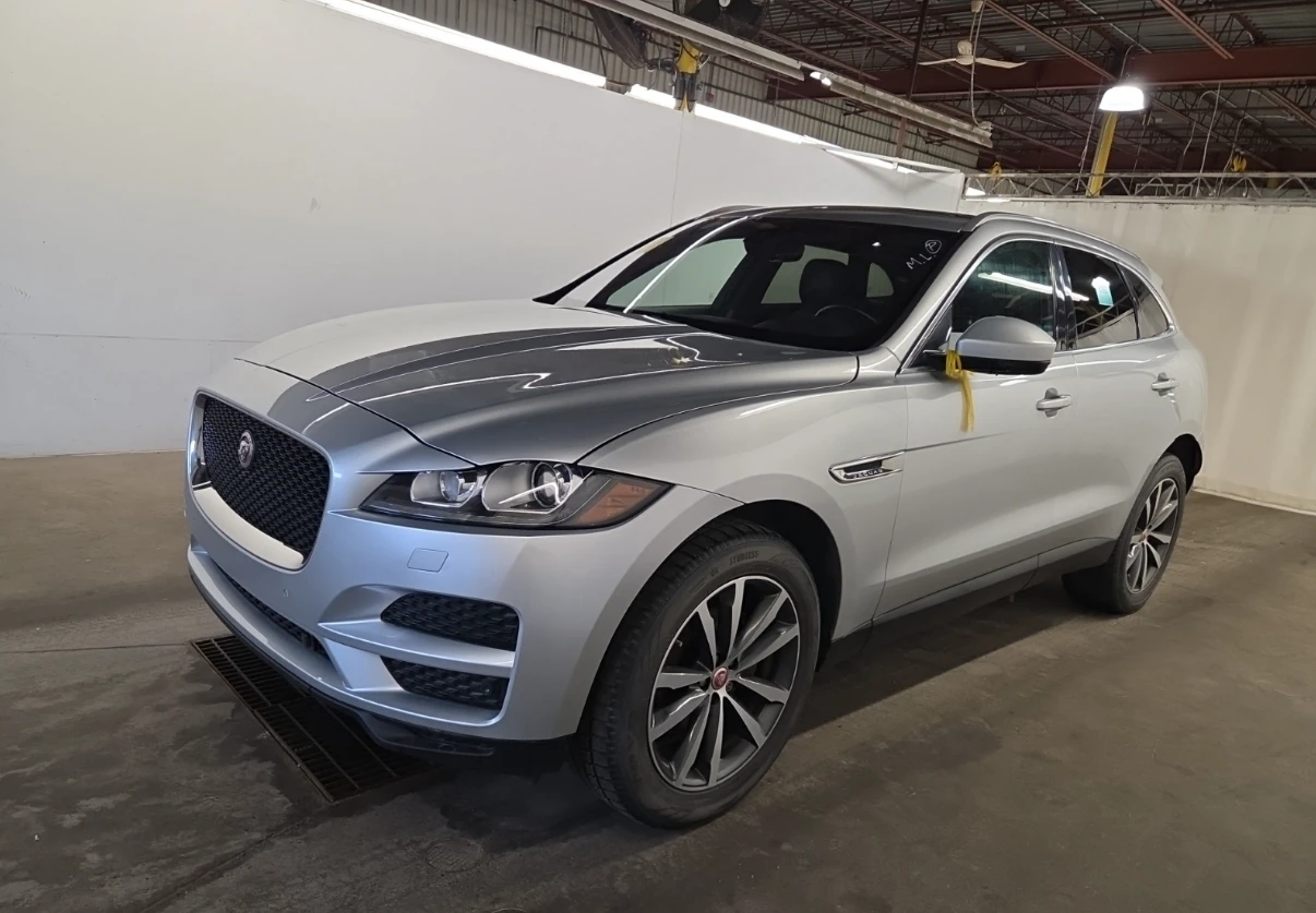 Jaguar F-PACE AWD* Prestige* CAM* Подгрев* Памет* Пано, снимка 2 - Автомобили и джипове - 55161679
