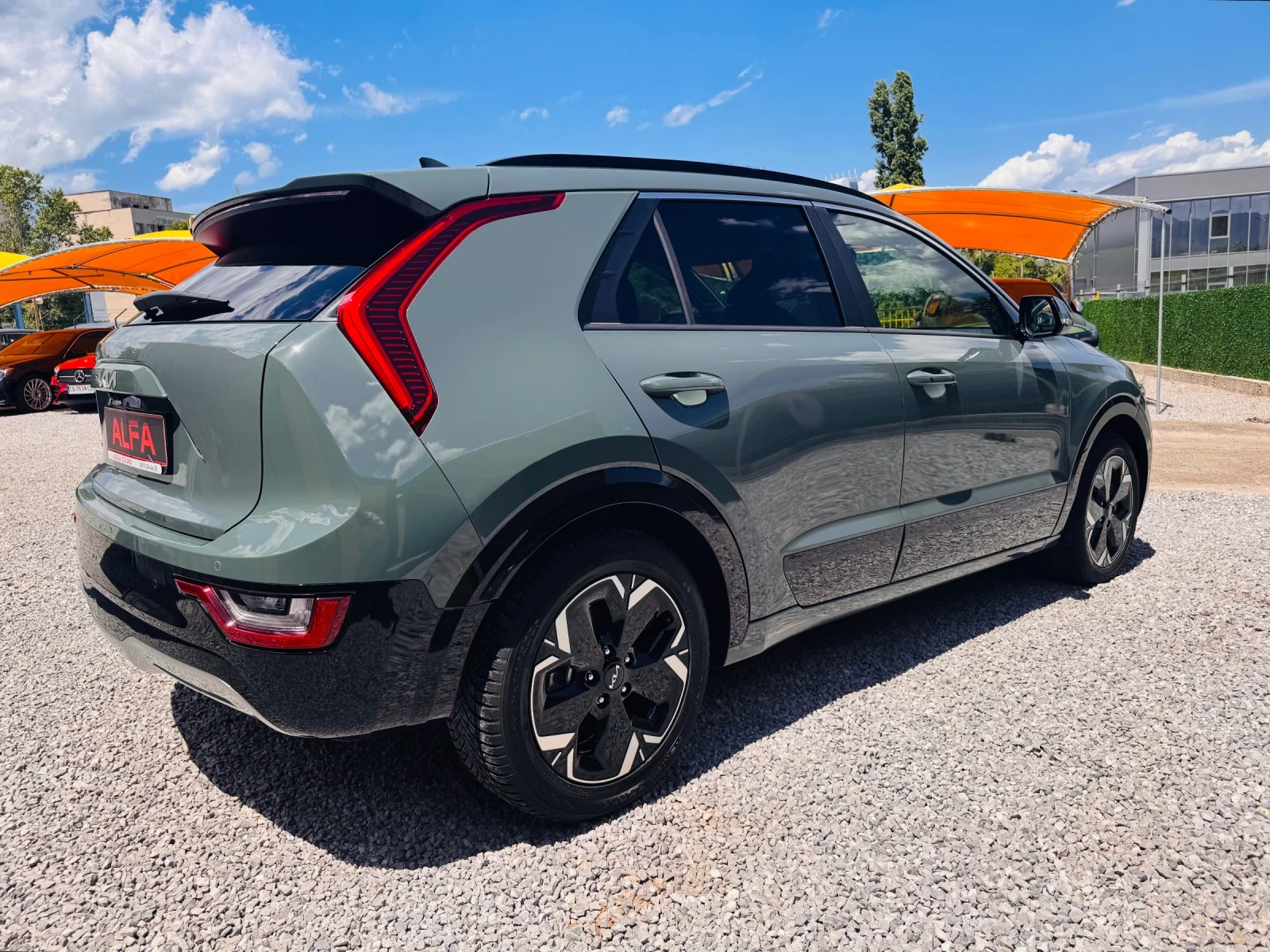 Kia Niro 64kw/SOH:100%/ПЪЛНА ГАРАНЦИЯ/БЕЗ ЗАБЕЛЕЖКИ/НОВА///, снимка 6 - Автомобили и джипове - 55341194