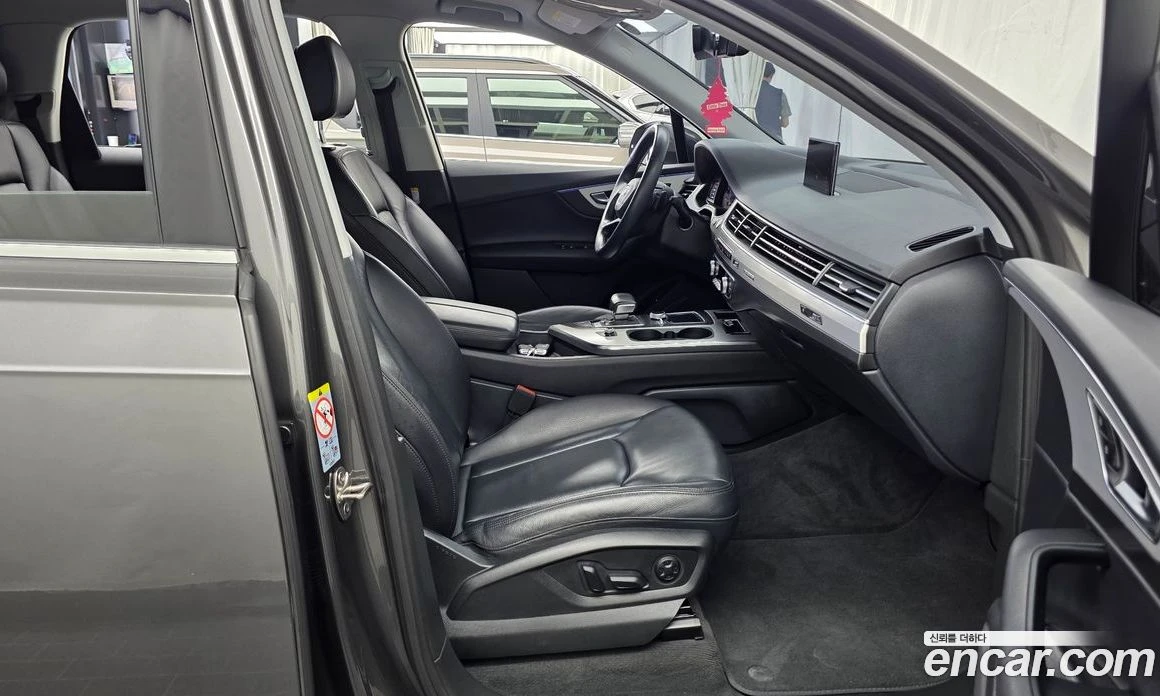 Audi Q7 45 TFSI Quattro, снимка 11 - Автомобили и джипове - 55676690
