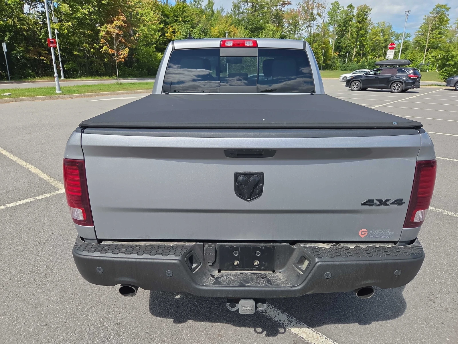 Dodge RAM 1500 * Warlock * CARFAX * ОПЦИЯ ЗА ФИНАНСИРАНЕ, снимка 4 - Автомобили и джипове - 56127762