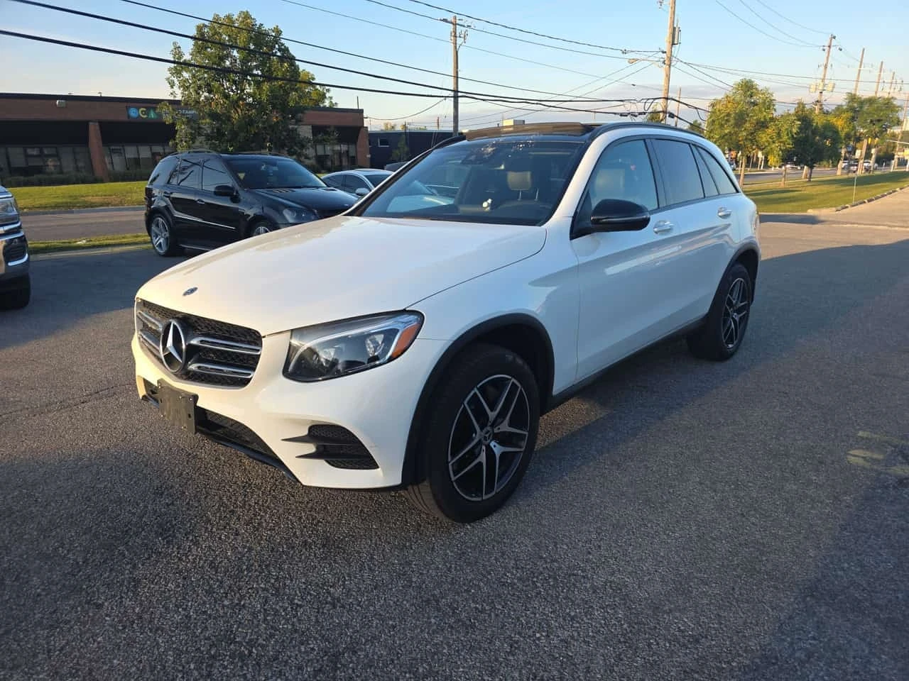 Mercedes-Benz GLC 300 * АВТОКРЕДИТ * ГЛАВНО ПРЕДСТАВИТЕЛСТВО