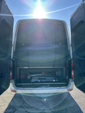 VW Crafter 2.5куб.(163к.с.)18+ 1места, снимка 12