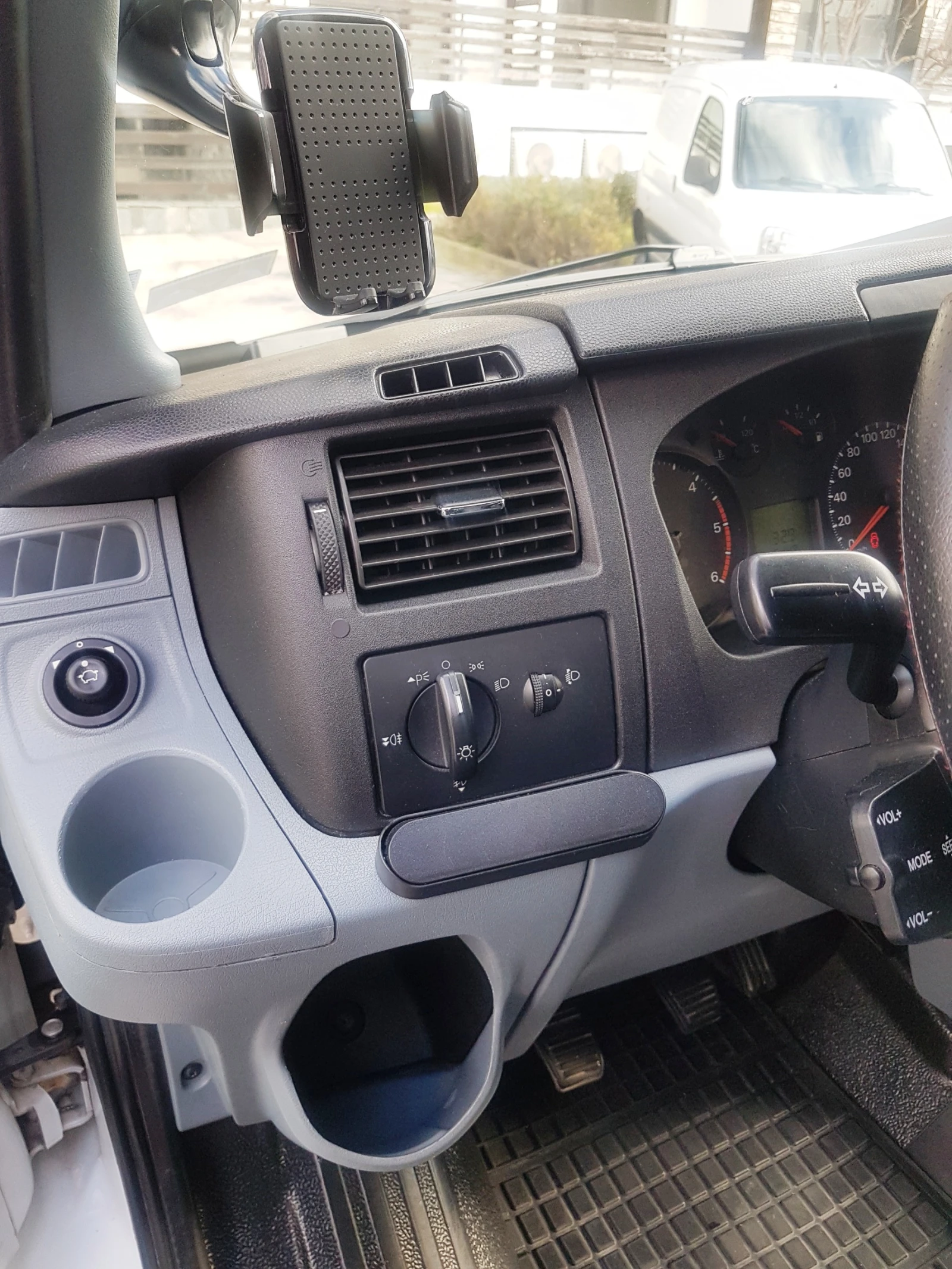 Ford Transit  - изображение 10