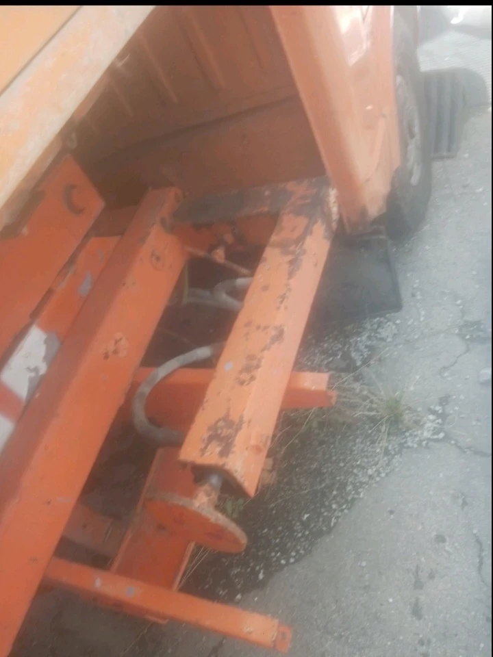 VW Lt Уредба ножична вишка 8 метра, снимка 11 - Камиони - 53115146