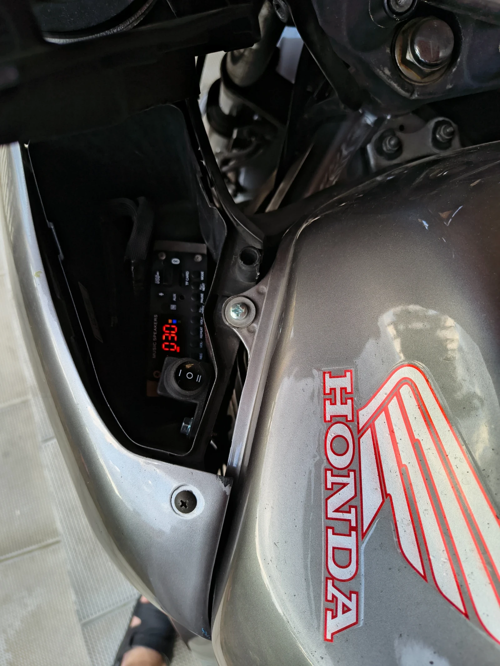 Honda Nt Deauville 650 - изображение 2