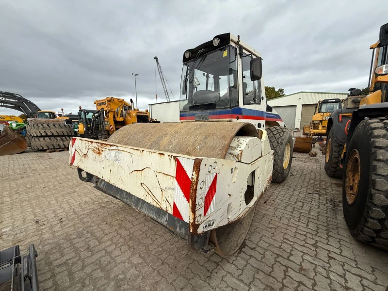 Валяк BOMAG BW 213 DH-4 BVC ЛИЗИНГ, снимка 13 - Индустриална техника - 52461639