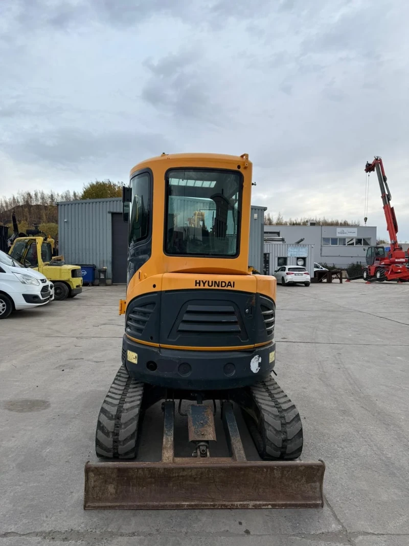 Багер Hyundai Robex 25z, снимка 5 - Индустриална техника - 52958065