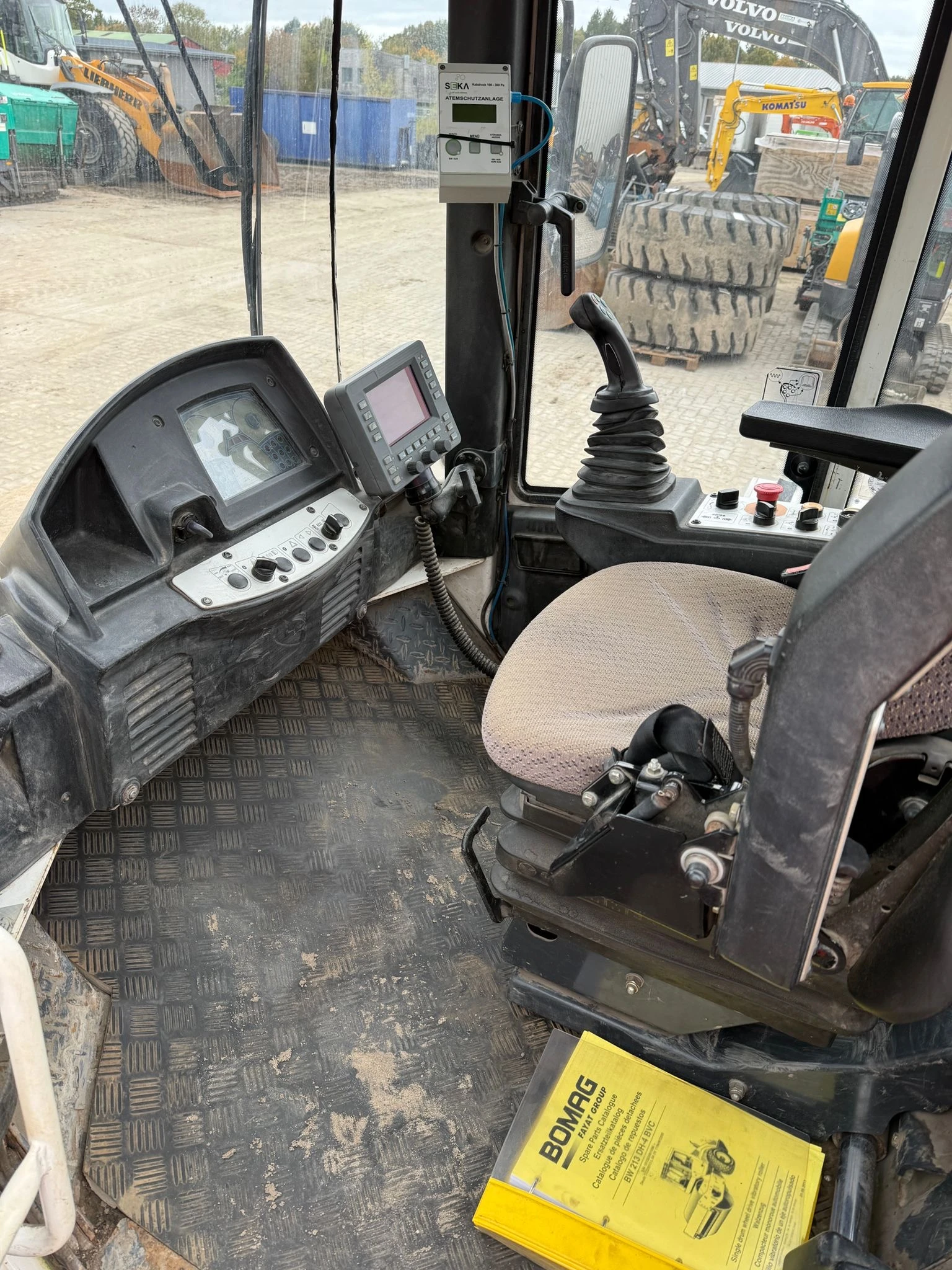 Валяк BOMAG BW 213 DH-4 BVC ЛИЗИНГ - изображение 4