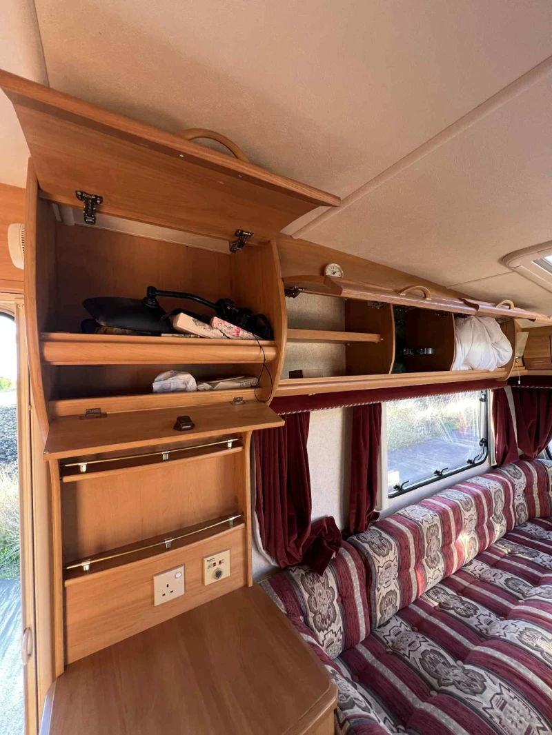 Каравана Swift Challenger, снимка 6 - Каравани и кемпери - 52181394