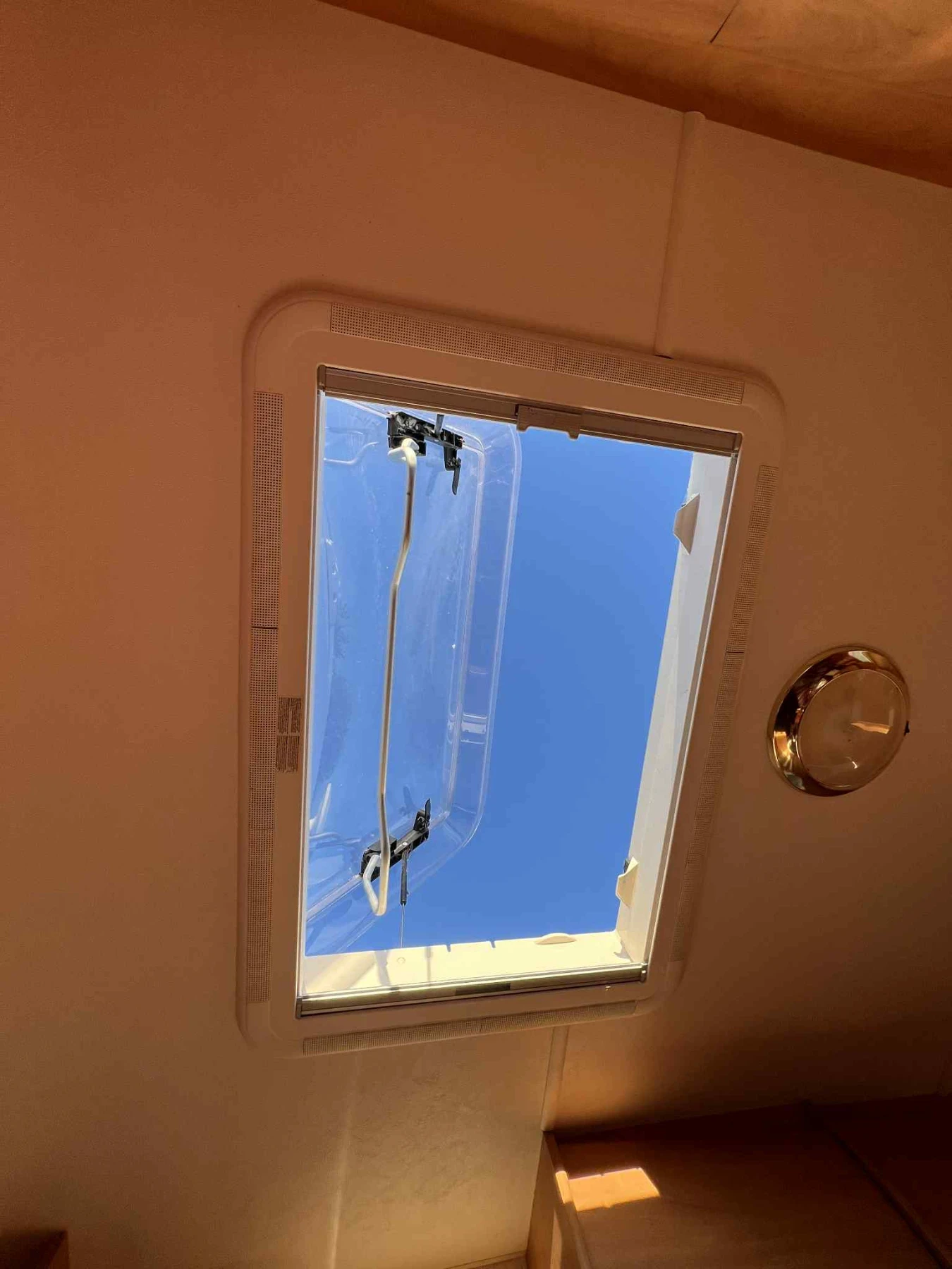  Swift Challenger | Mobile.bg   17