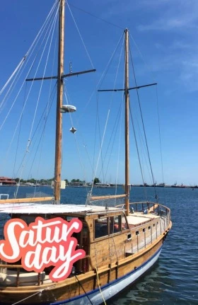 Моторна яхта Собствено производство, снимка 4