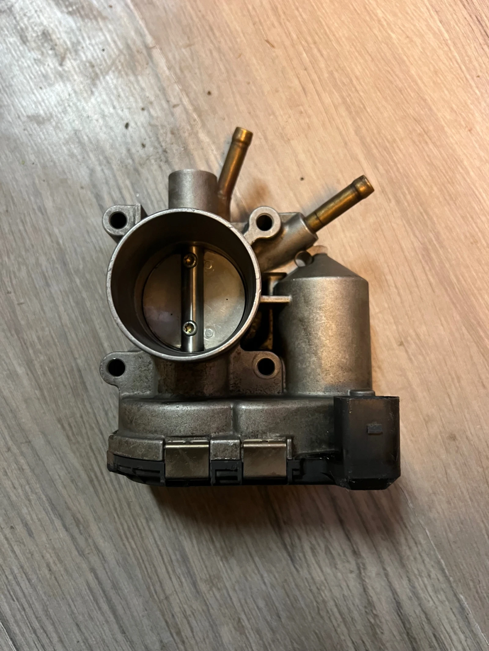 030133062C  ��������� ����� VW SKODA SEAT 1.2i 0280750095 0 280 750 095 030 133 062 C | Mobile.bg � ����������� 1