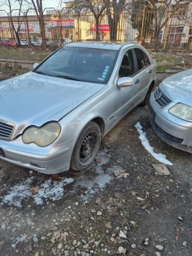 Mercedes-Benz 220, снимка 4