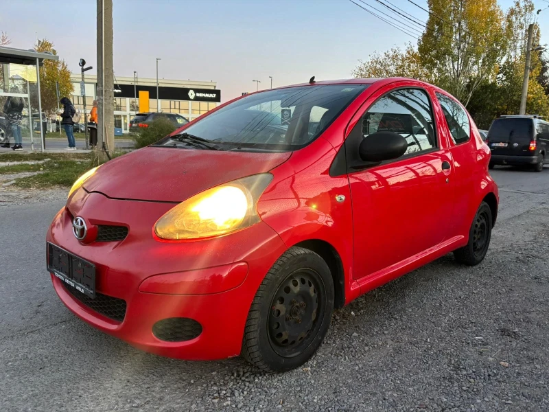 Toyota Aygo 1, 000 EURO4 , снимка 3 - Автомобили и джипове - 47840994