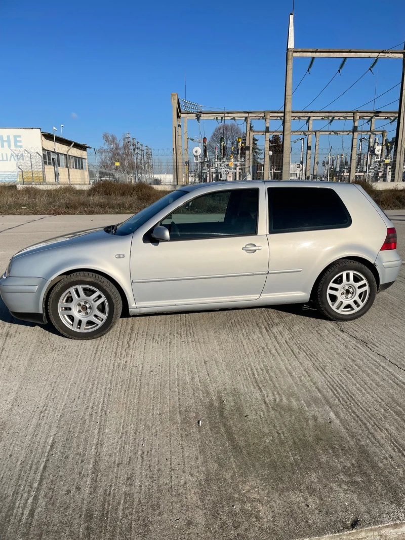 VW Golf 1.8T GTI, снимка 4 - Автомобили и джипове - 48418474