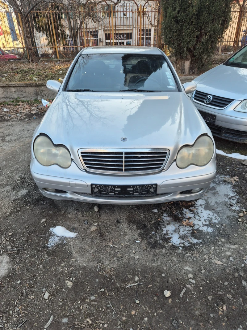 Mercedes-Benz 220, снимка 1 - Автомобили и джипове - 49213816