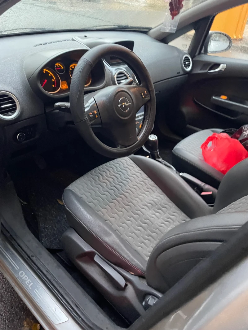 Opel Corsa, снимка 8 - Автомобили и джипове - 53364978