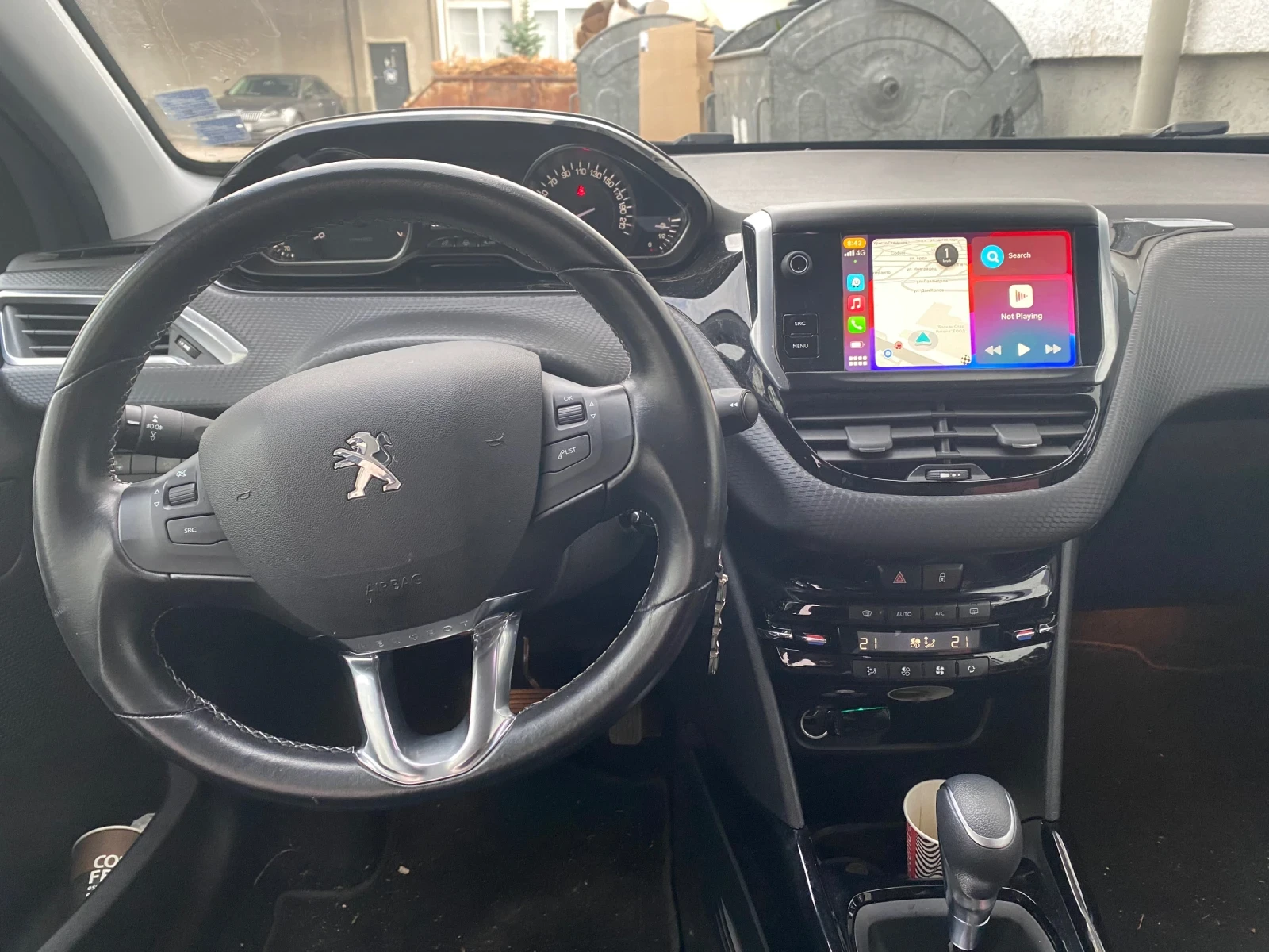 Peugeot 2008 Allure 1.2 THP 110 hp EAT6 - изображение 4