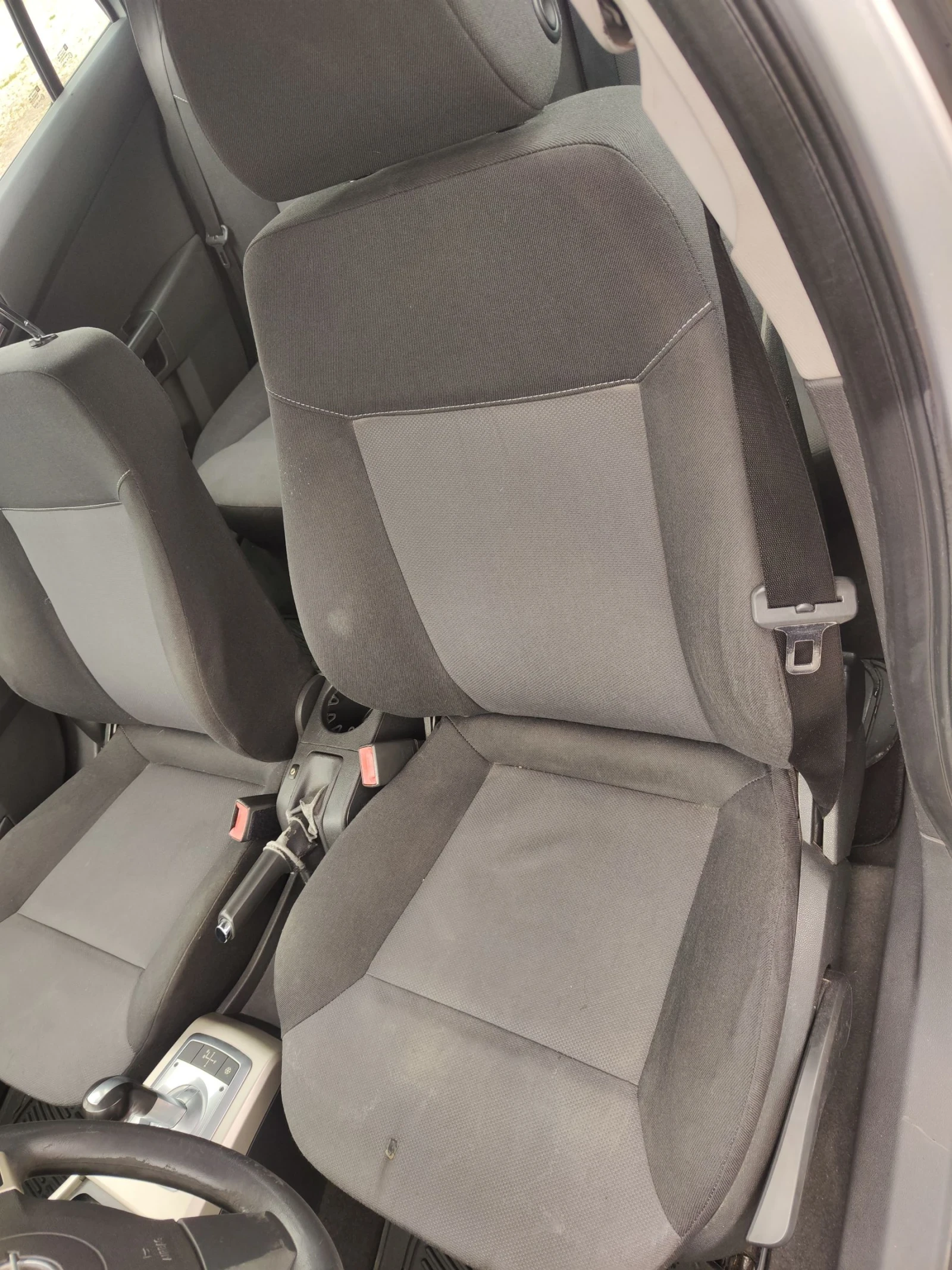 Opel Astra 1.6 LPG AUTOMATIC  - изображение 10