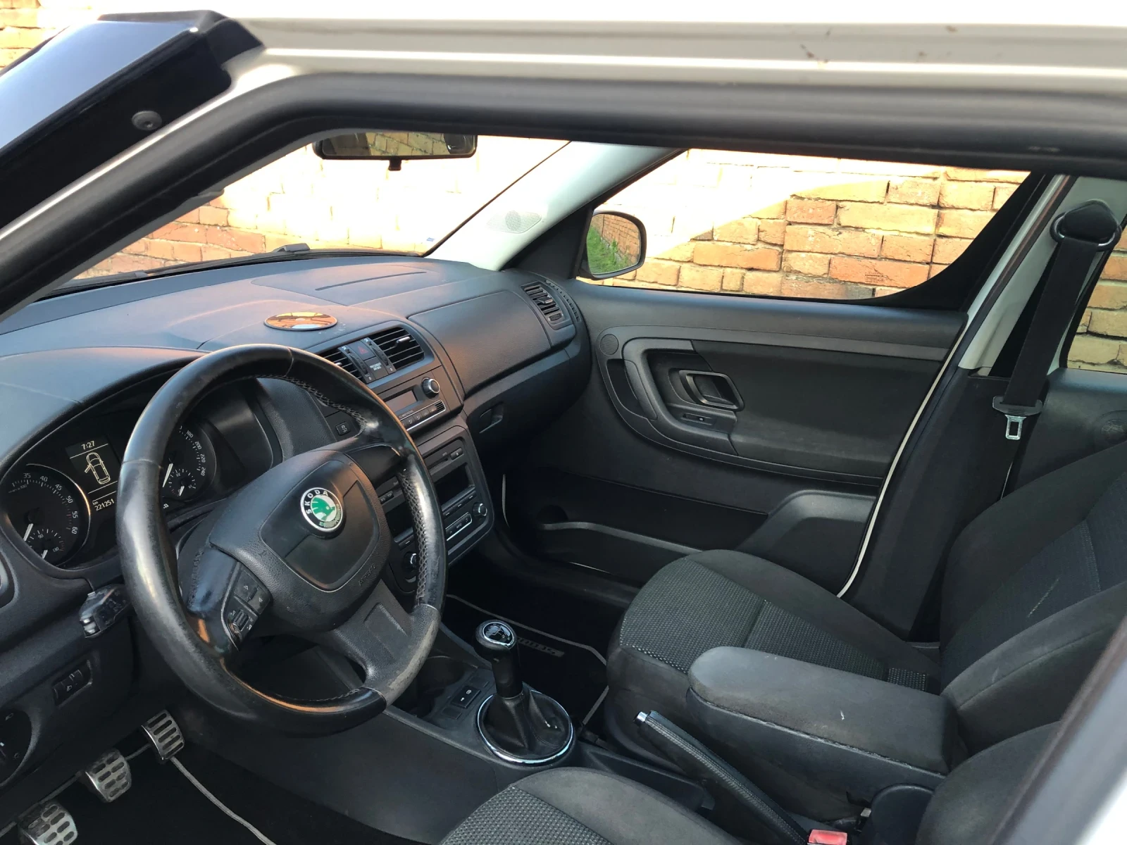 Skoda Roomster Scout 1.6TDI 105 к.с - изображение 8