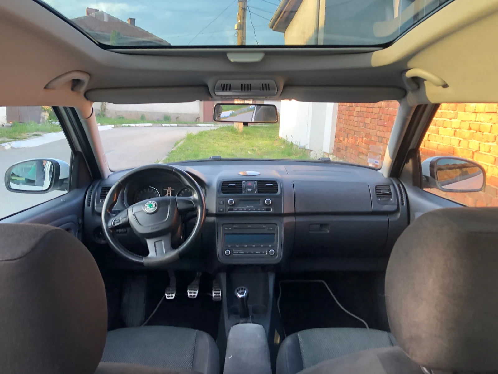 Skoda Roomster Scout 1.6TDI 105 к.с - изображение 6