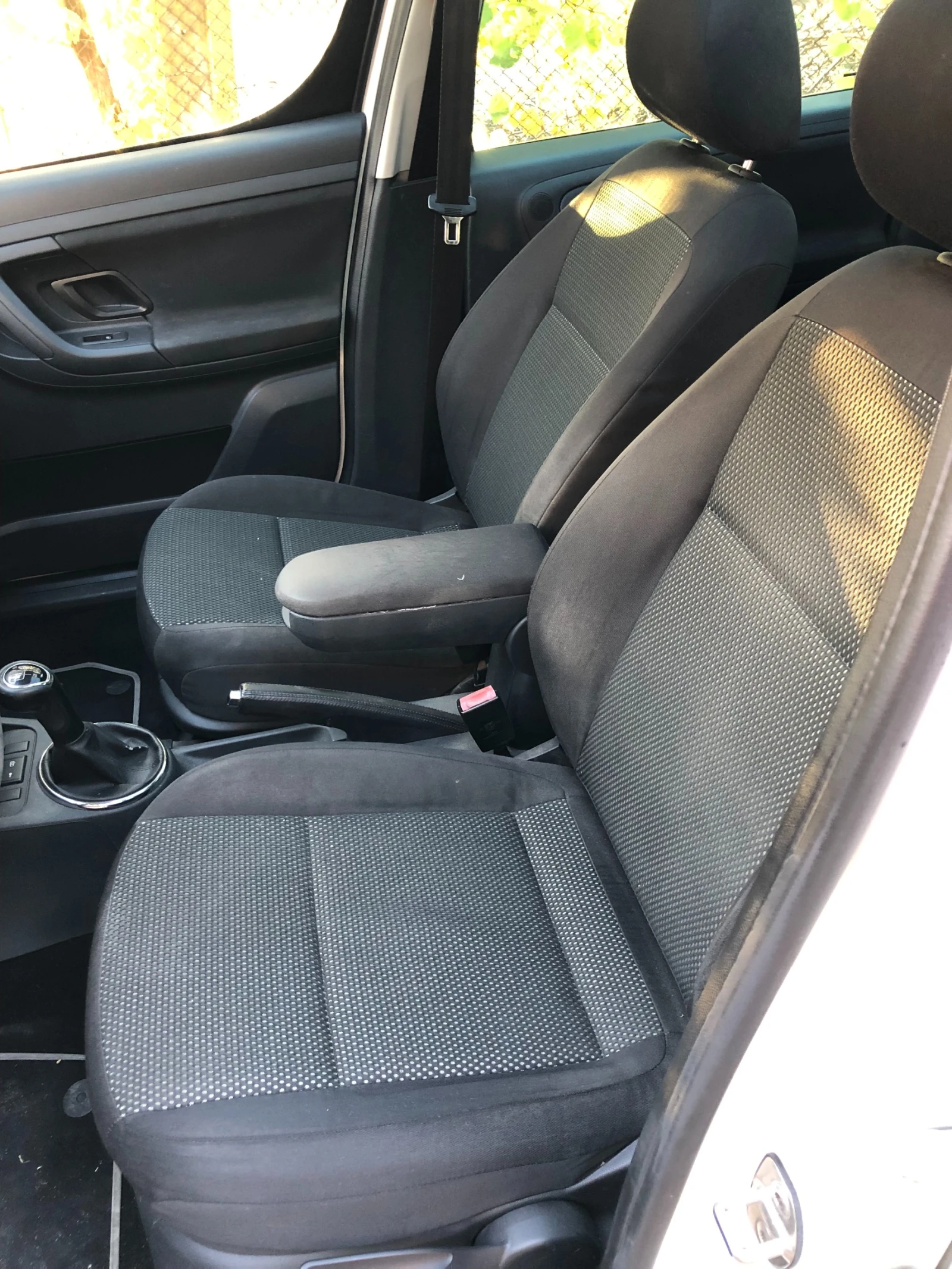 Skoda Roomster Scout 1.6TDI 105 к.с - изображение 7