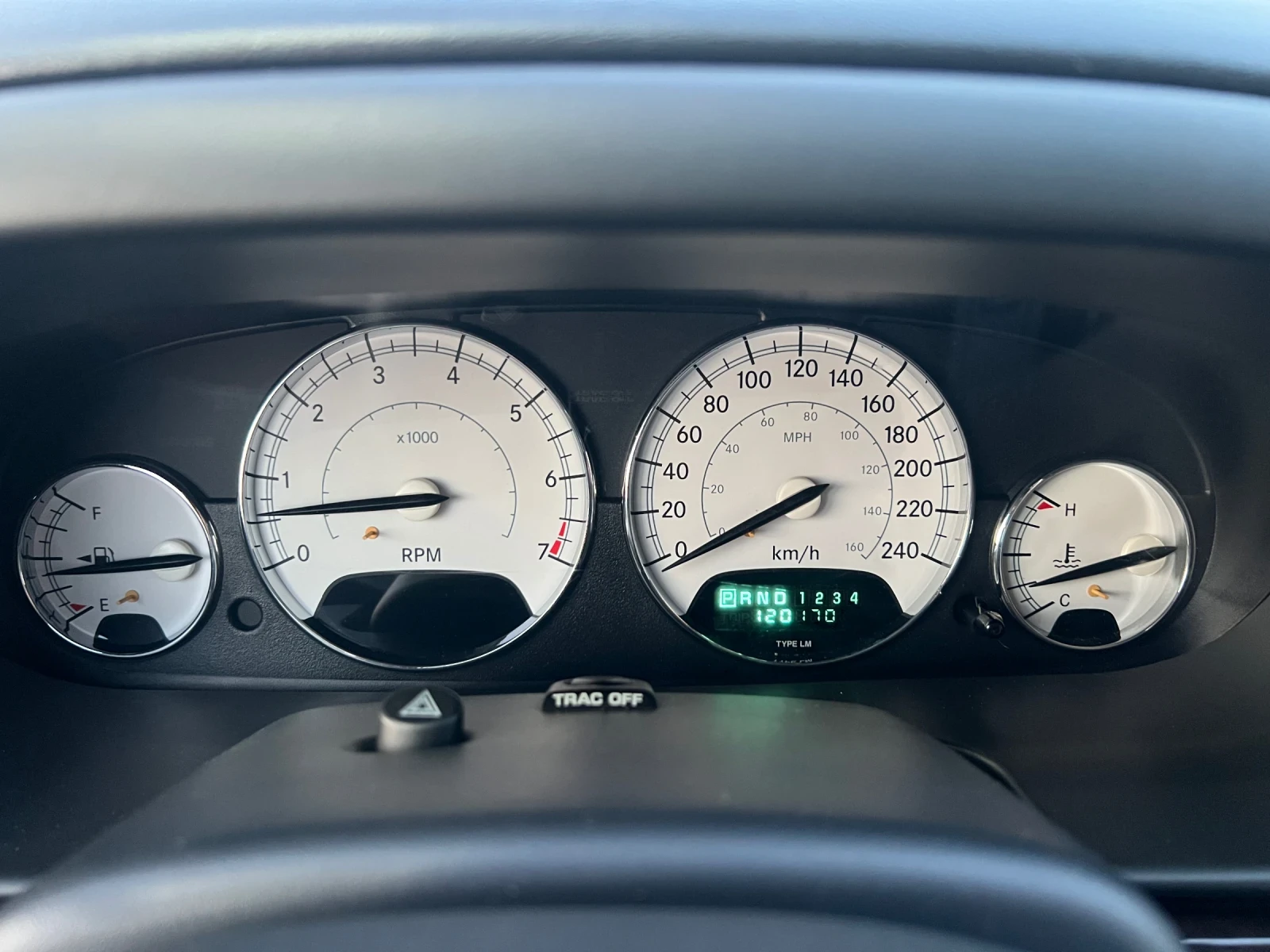 Chrysler Sebring 2.7i V6 - изображение 10