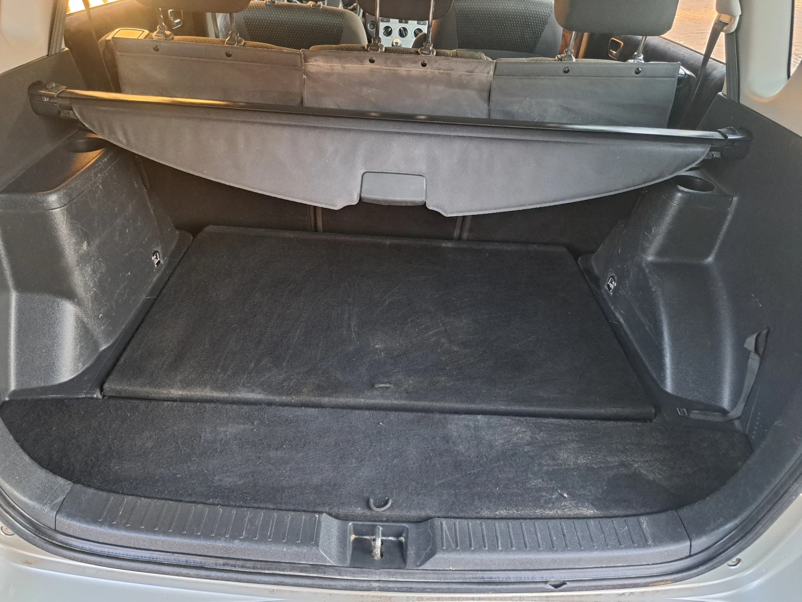 Toyota Corolla verso 2.2 d4d - изображение 8