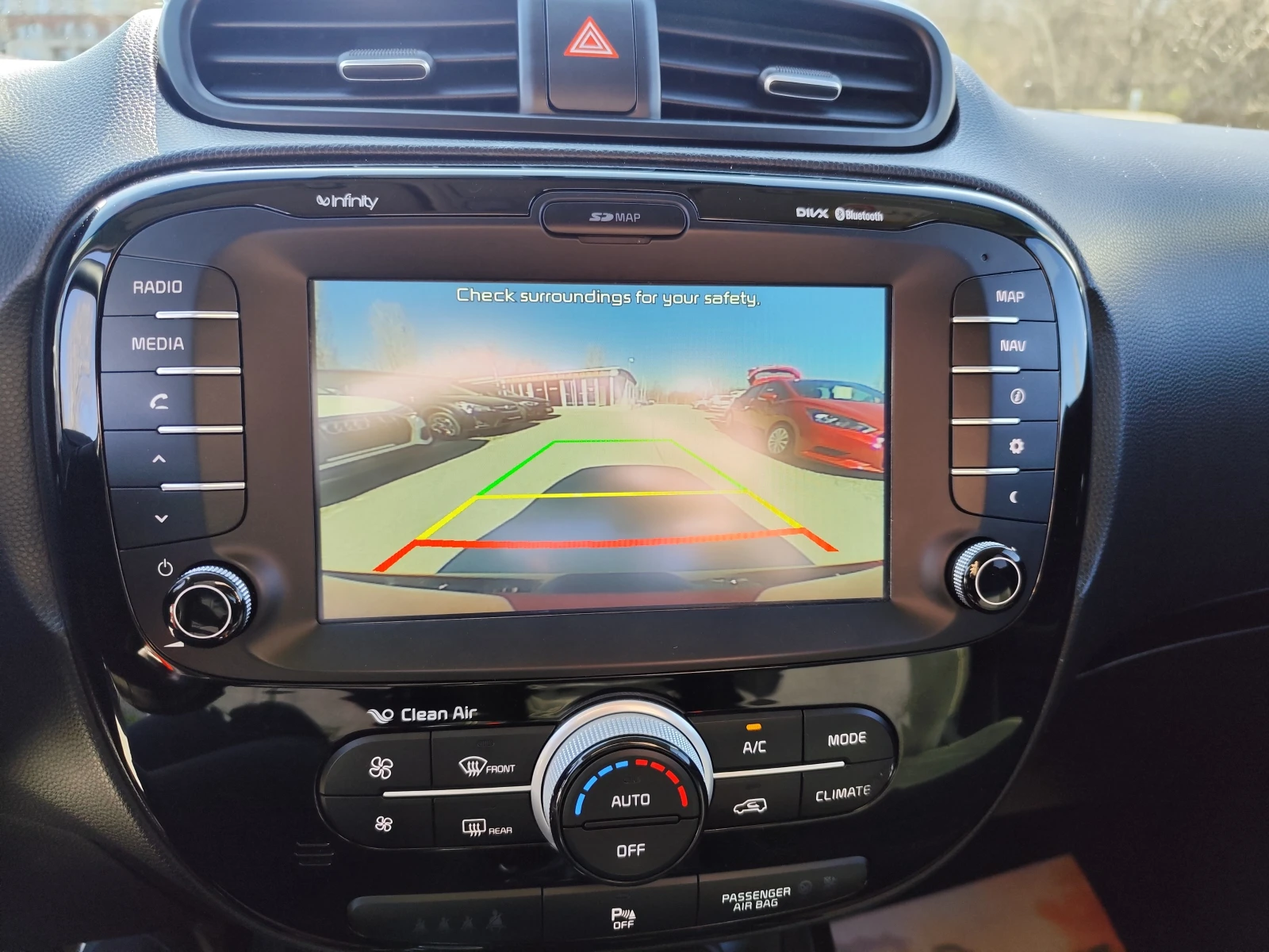 Kia Soul 1.6i* ГАЗ* EURO5B* LED* NAVI* CAMERA* , снимка 9 - Автомобили и джипове - 53827520