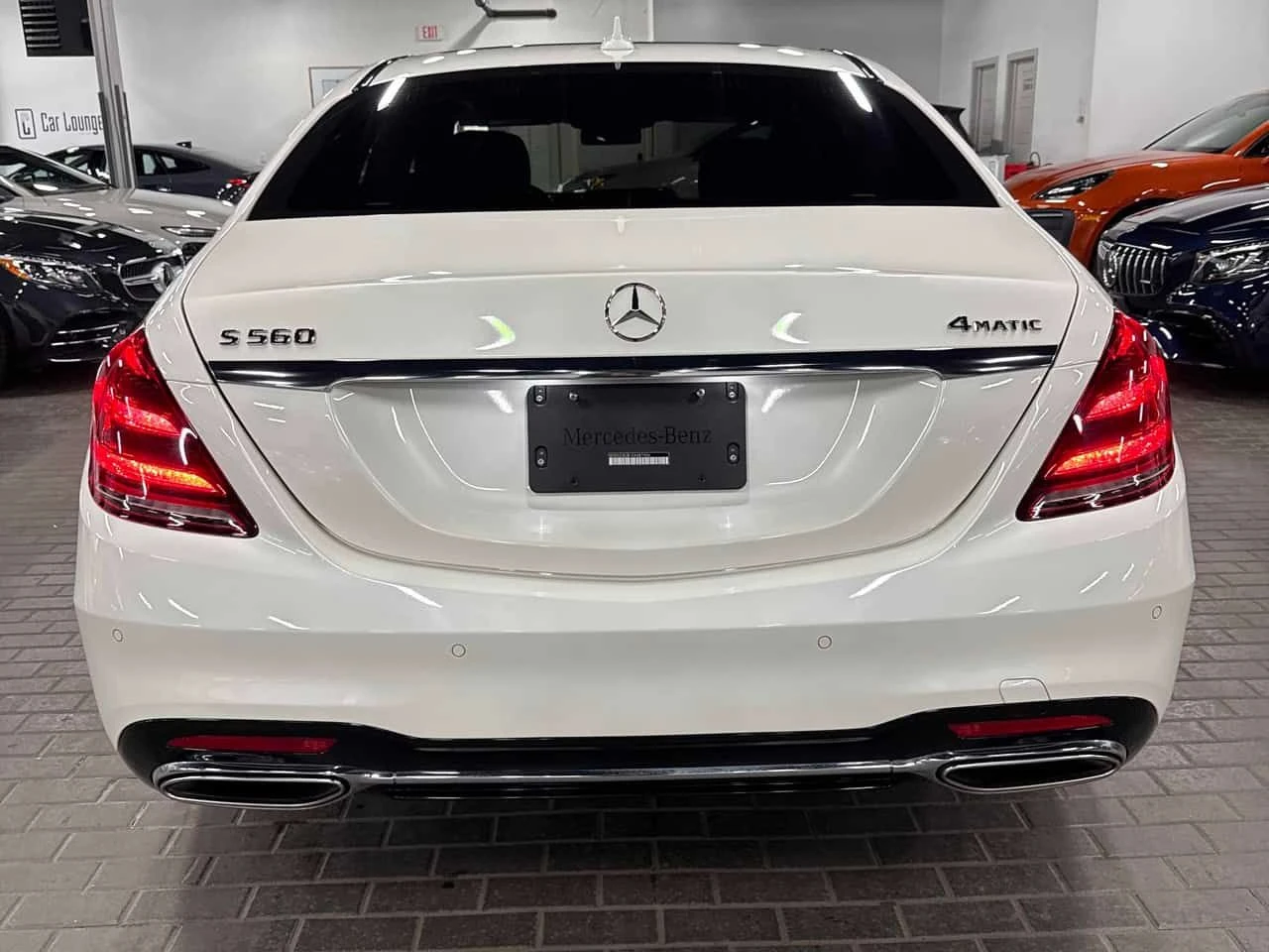 Mercedes-Benz S 560 CARFAX, снимка 4 - Автомобили и джипове - 53916752