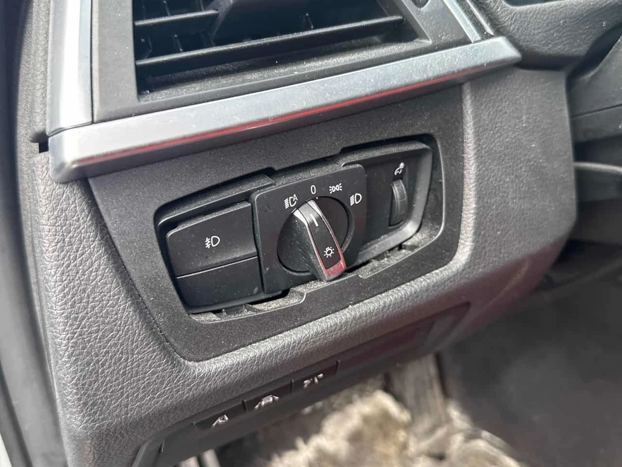 BMW 330 * xDrive * SAT * ПРЕДСТАВИТЕЛСТВО * ПОДГРЕВИ, снимка 10 - Автомобили и джипове - 53953316