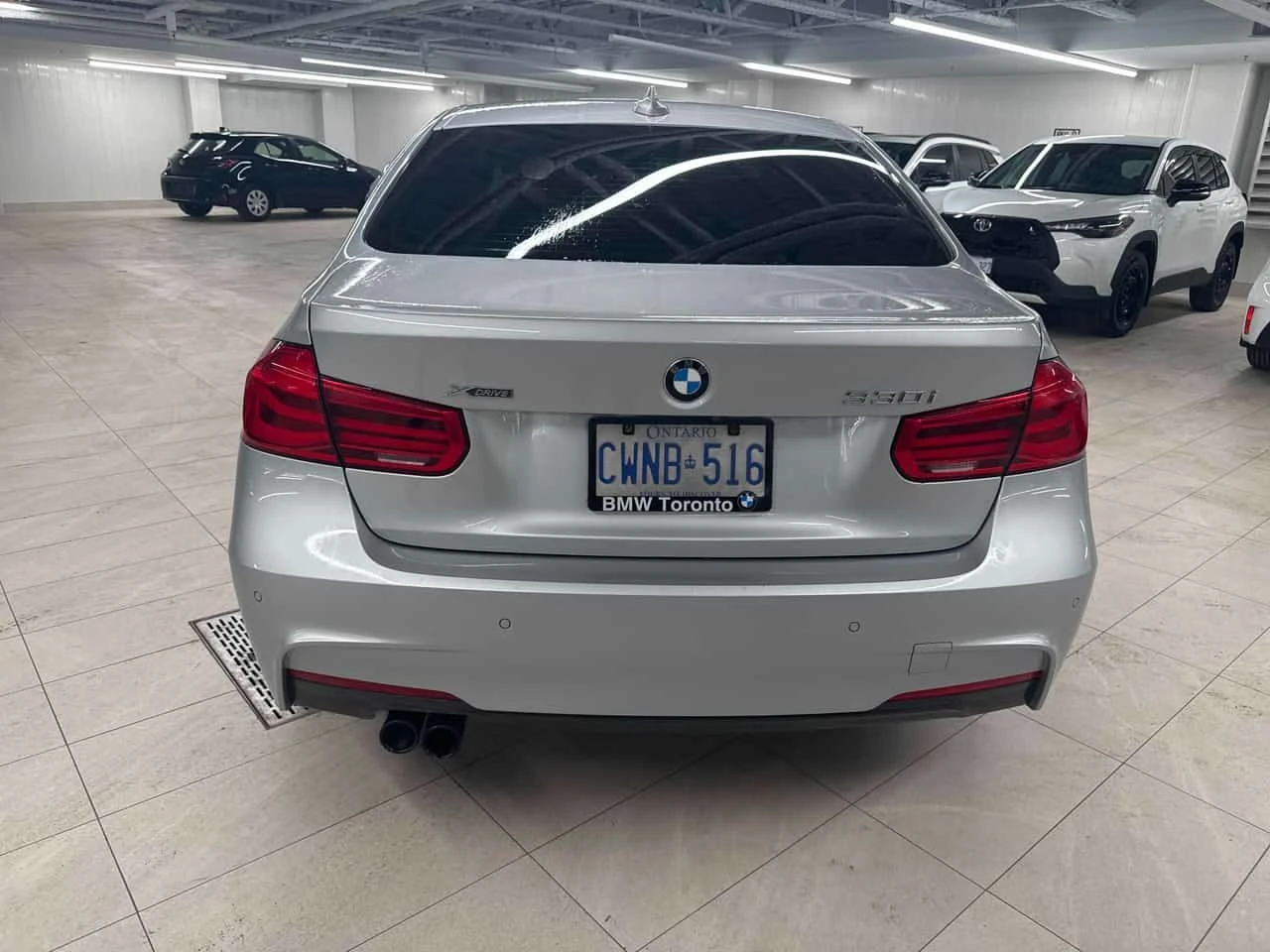 BMW 330 * xDrive * SAT * ПРЕДСТАВИТЕЛСТВО * ПОДГРЕВИ, снимка 4 - Автомобили и джипове - 53953316