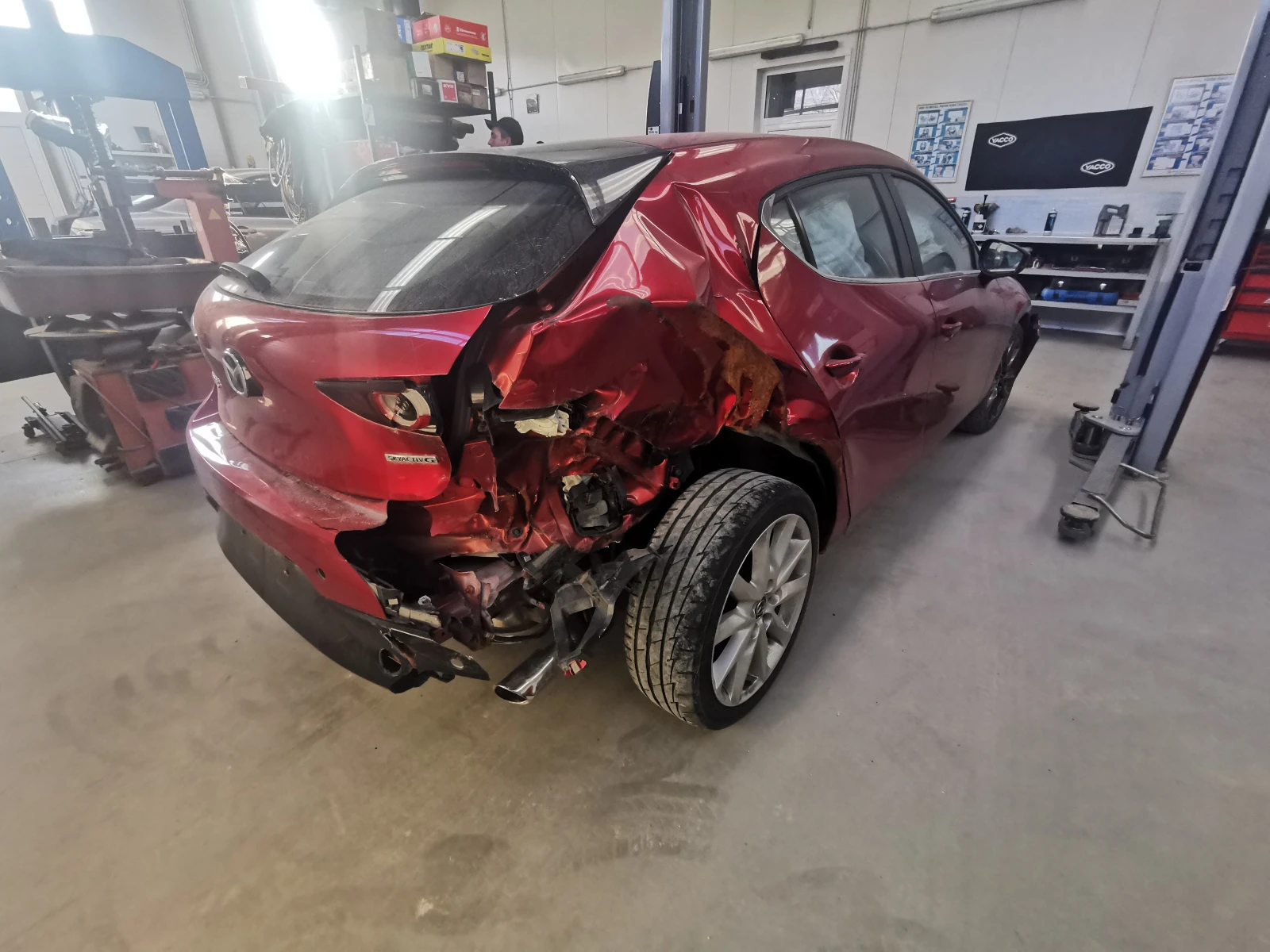 Mazda 3 Skyactiv-G 2.0i M Hybrid, снимка 3 - Автомобили и джипове - 54049233