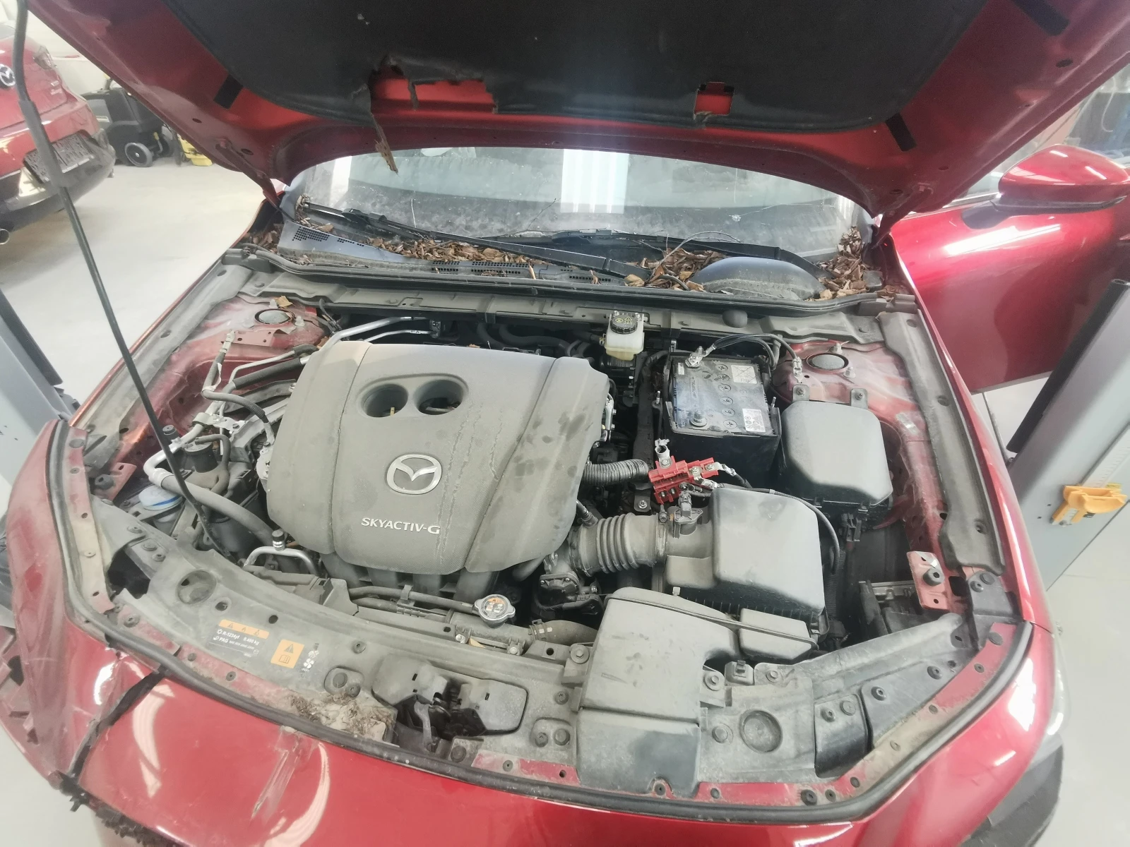 Mazda 3 Skyactiv-G 2.0i M Hybrid, снимка 7 - Автомобили и джипове - 54049233