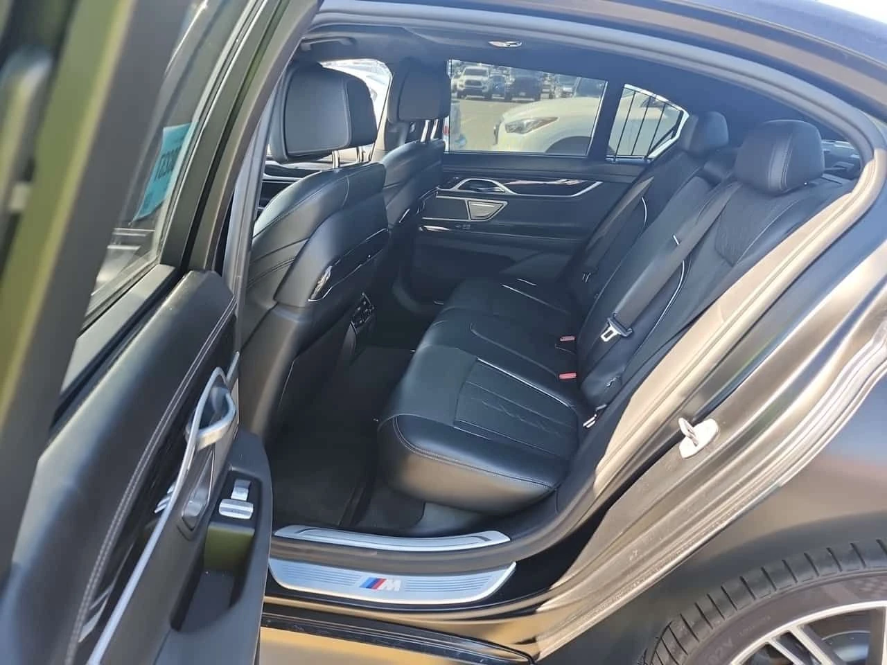 BMW 750 * 750I XDRIVE * 360 КАМЕРА * 2 КЛЮЧА * ОБДУХВАНЕ *, снимка 12 - Автомобили и джипове - 54171170