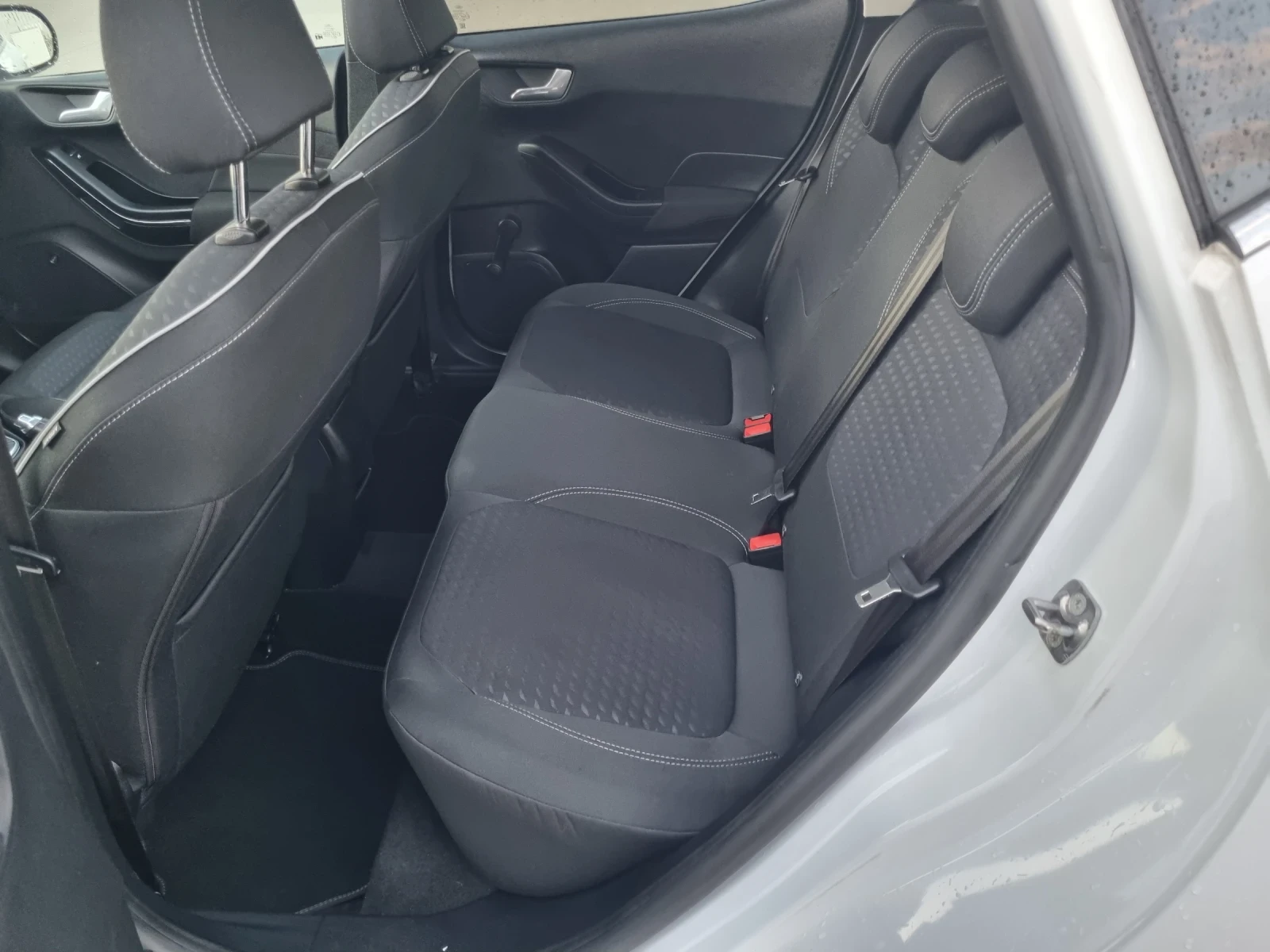 Ford Fiesta 1.0ECOBOOST/PANORAMA/B&O, снимка 11 - Автомобили и джипове - 54184981