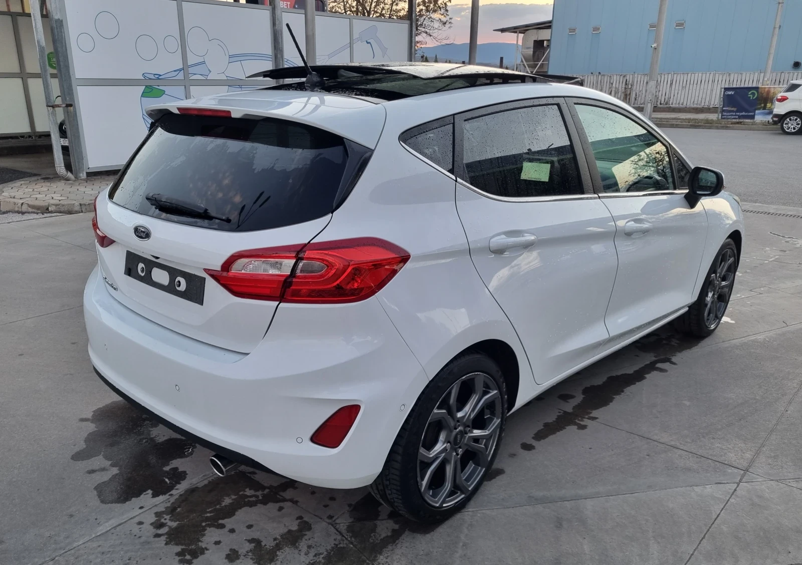 Ford Fiesta 1.0ECOBOOST/PANORAMA/B&O, снимка 4 - Автомобили и джипове - 54184981