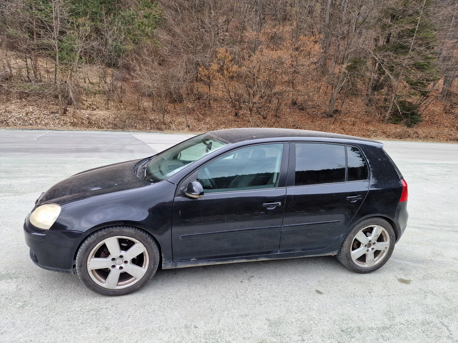 VW Golf 2.0TDI, снимка 12 - Автомобили и джипове - 54197573