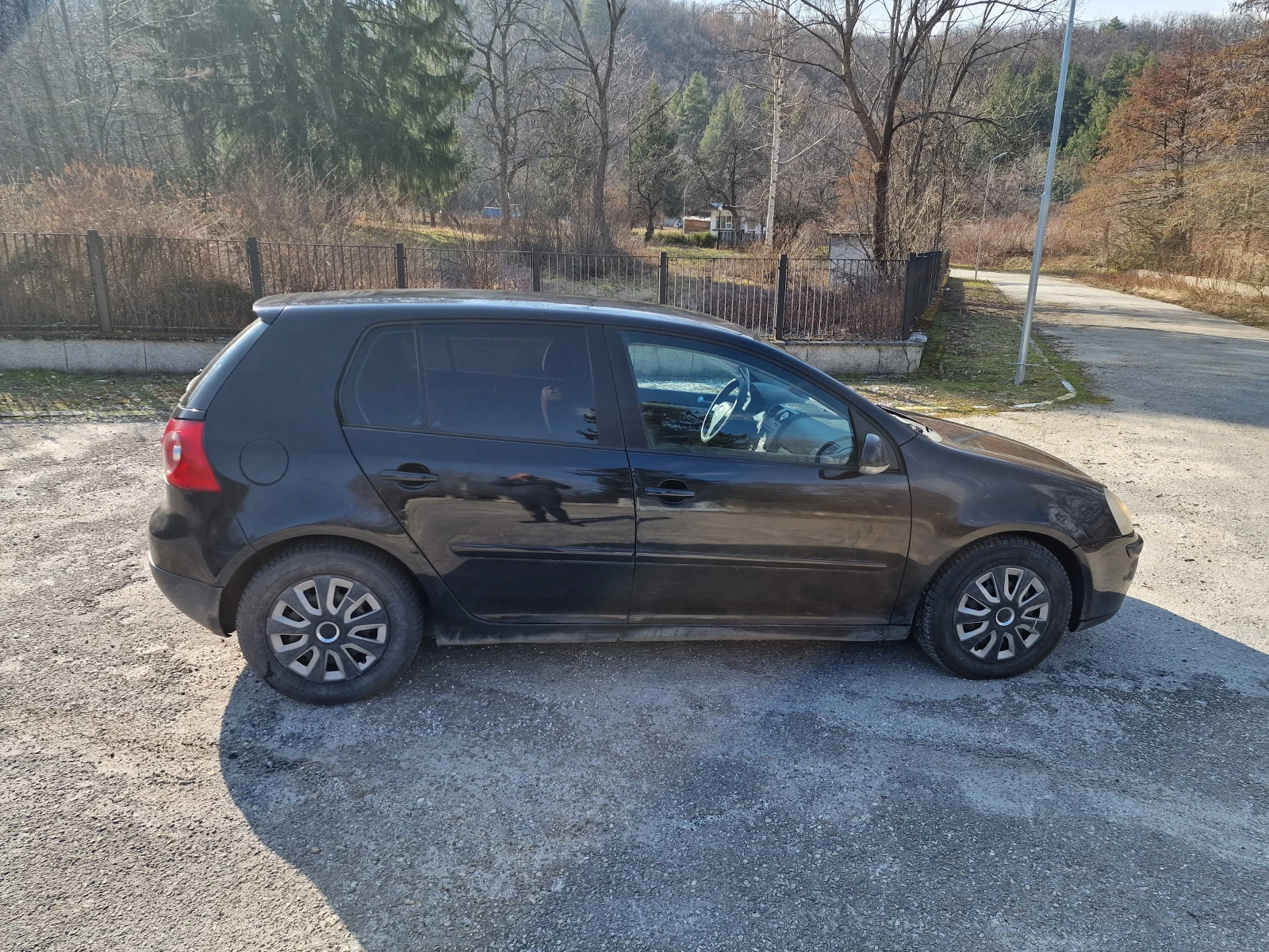 VW Golf 2.0TDI, снимка 10 - Автомобили и джипове - 54197573