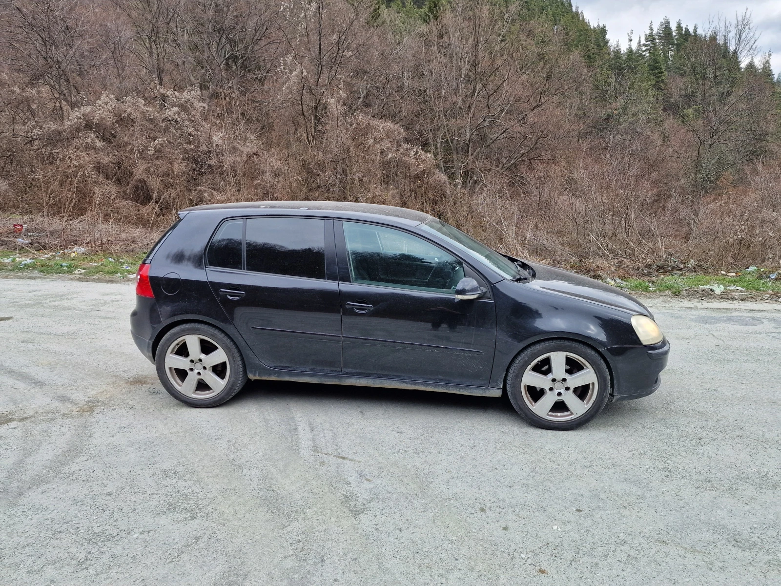VW Golf 2.0TDI, снимка 14 - Автомобили и джипове - 54197573