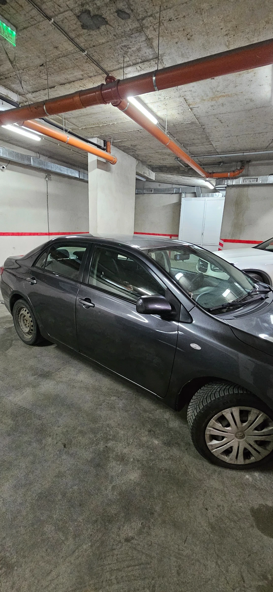 Toyota Corolla 1.4 D4D, снимка 4 - Автомобили и джипове - 54369677